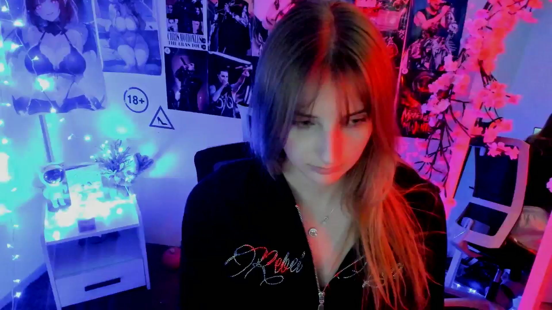 Gallery image thumbnail from Lisa_Star_'s myfreecams stream on, 11/14/2025, 17:35 image 17 of 20