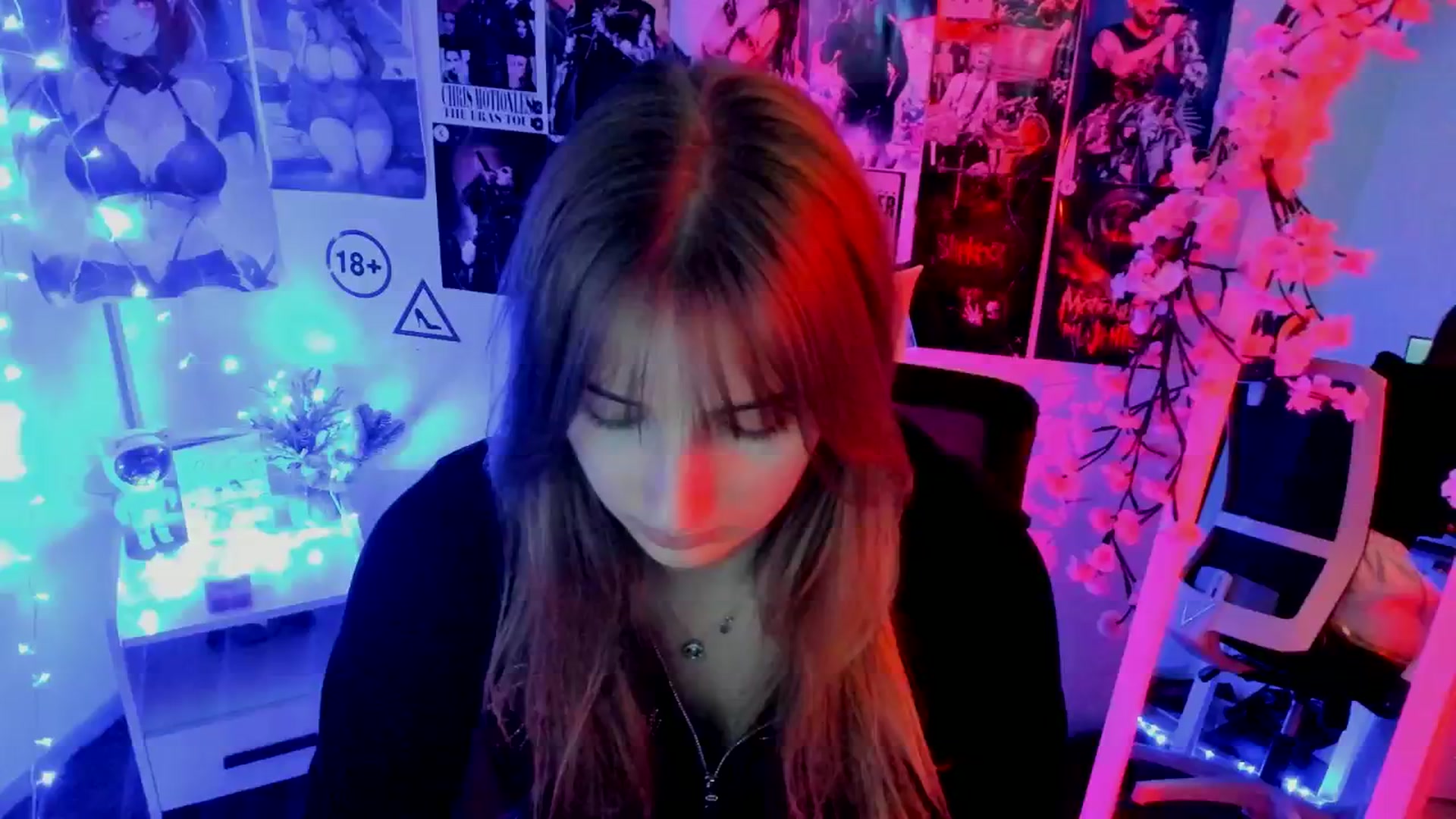 Gallery image thumbnail from Lisa_Star_'s myfreecams stream on, 11/14/2025, 17:35 image 2 of 20