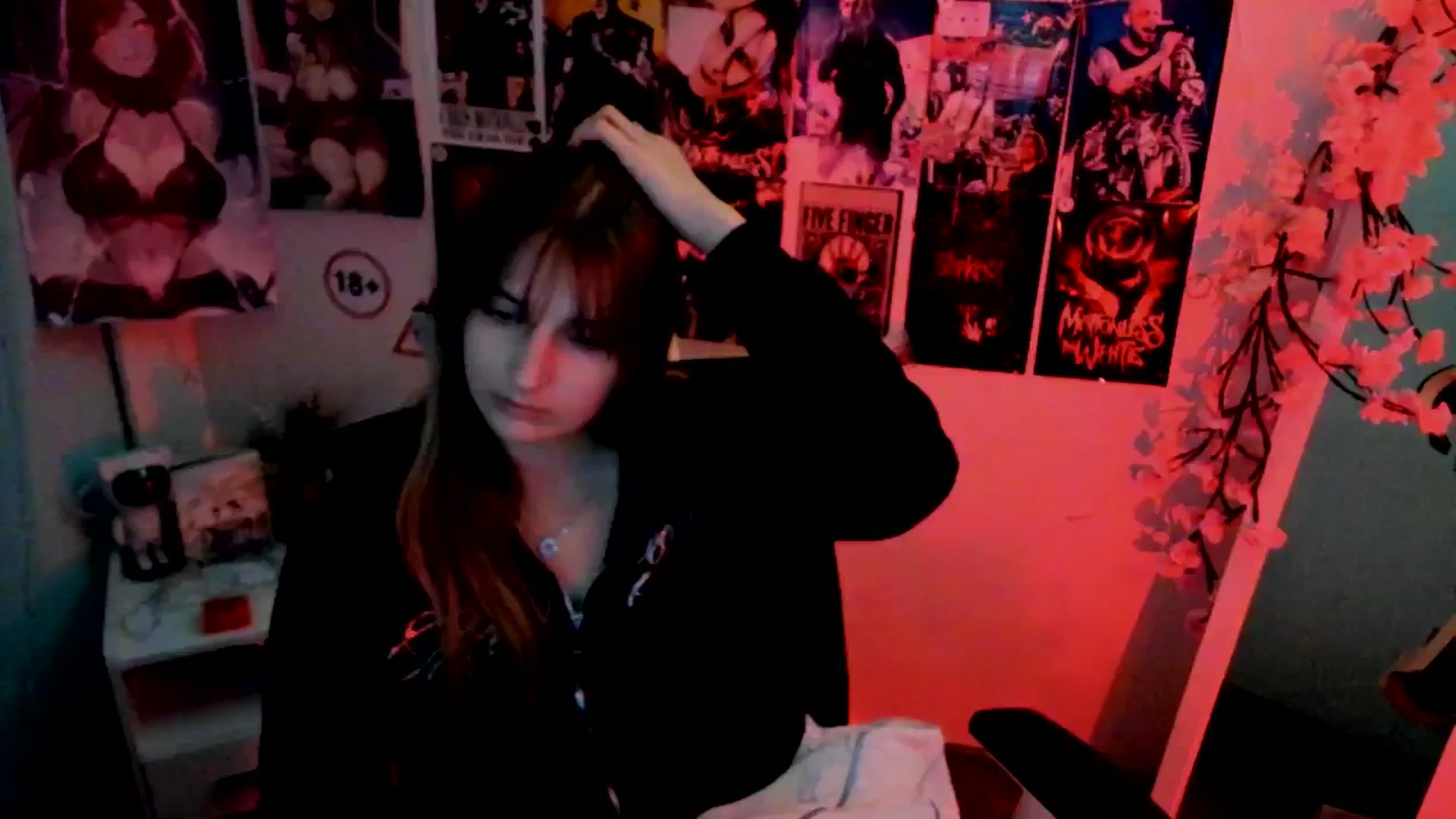 Gallery image thumbnail from Lisa_Star_'s myfreecams stream on, 11/14/2025, 19:39 image 14 of 20