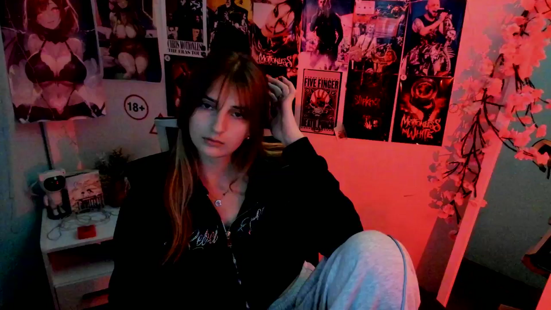 Gallery image thumbnail from Lisa_Star_'s myfreecams stream on, 11/14/2025, 19:39 image 7 of 20