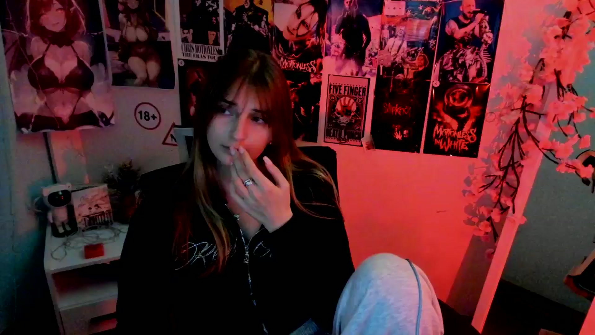 Gallery image thumbnail from Lisa_Star_'s myfreecams stream on, 11/14/2025, 19:39 image 2 of 20
