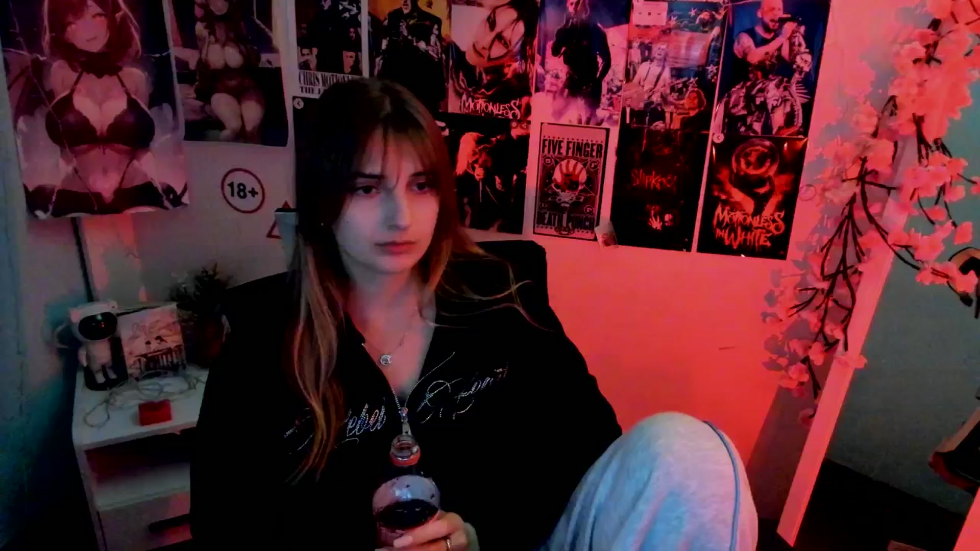 Gallery image thumbnail from Lisa_Star_'s myfreecams stream on, 11/14/2025, 19:39 image 5 of 20