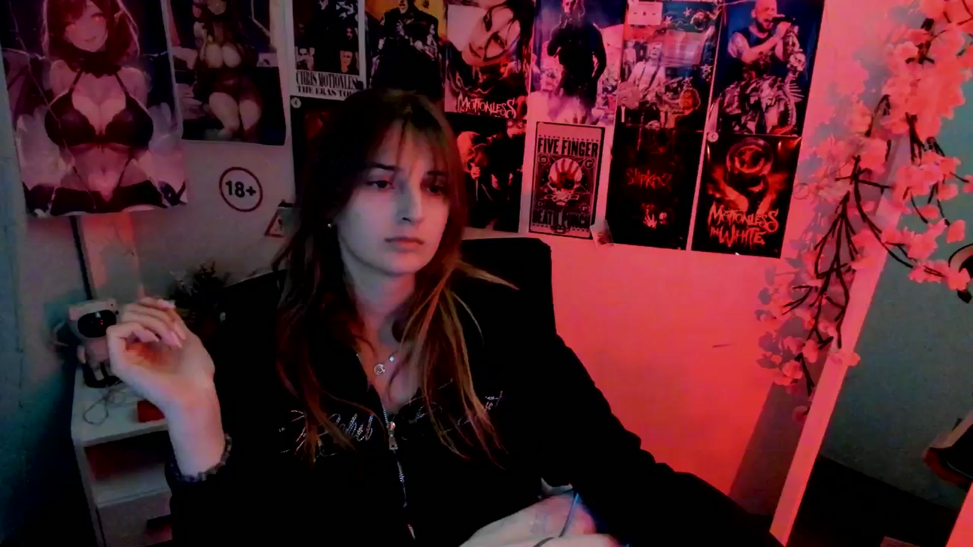 Gallery image thumbnail from Lisa_Star_'s myfreecams stream on, 11/14/2025, 19:39 image 15 of 20