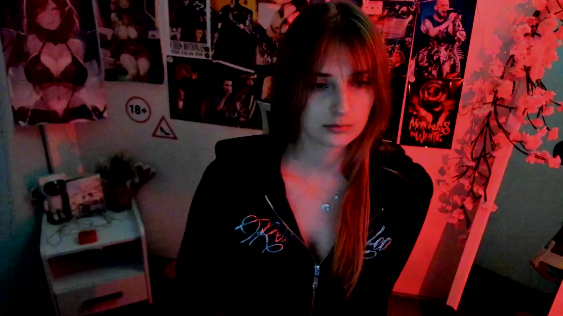 Gallery image thumbnail from Lisa_Star_'s myfreecams stream on, 11/14/2025, 20:14 image 19 of 20