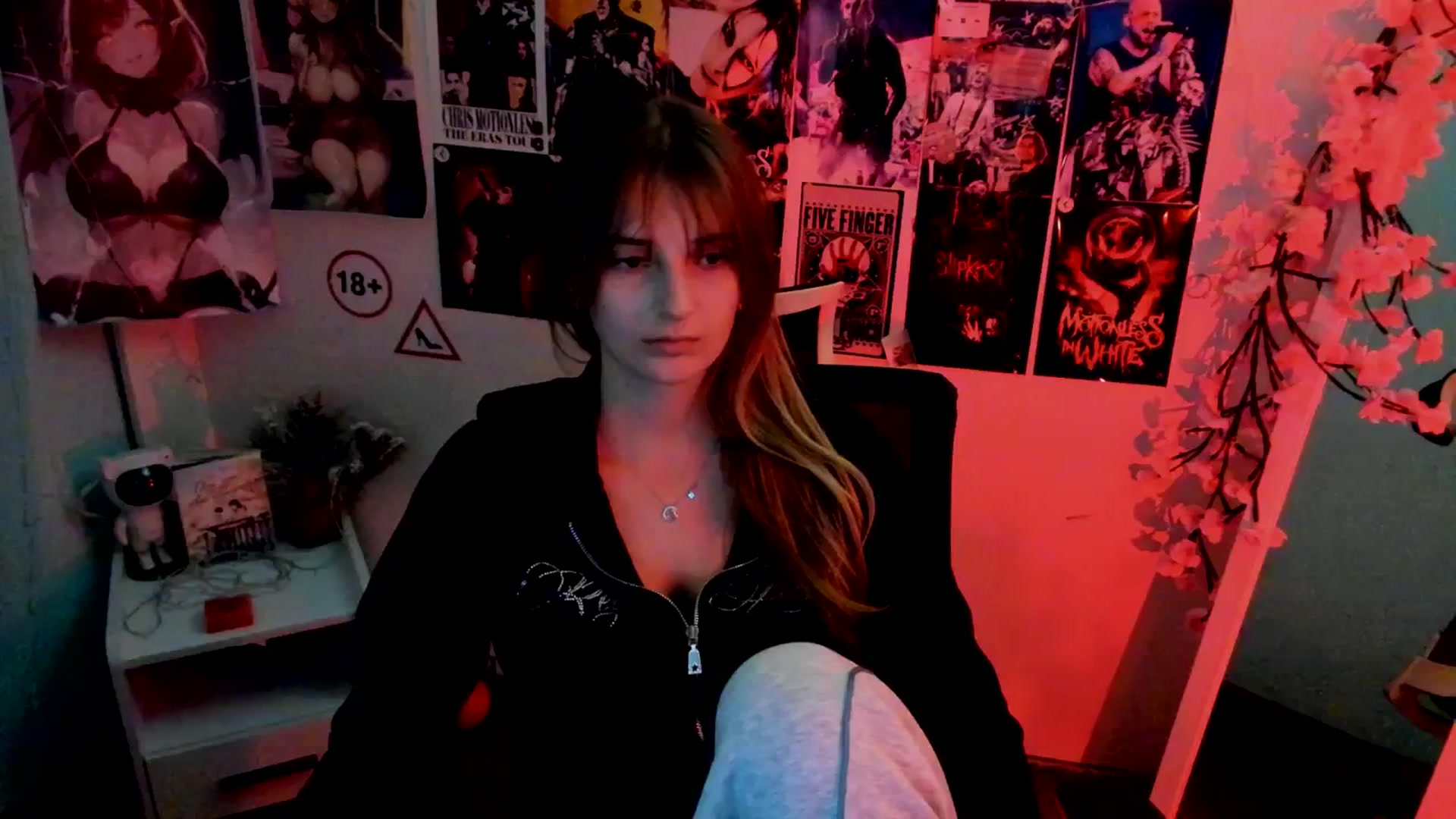 Gallery image thumbnail from Lisa_Star_'s myfreecams stream on, 11/14/2025, 20:14 image 6 of 20