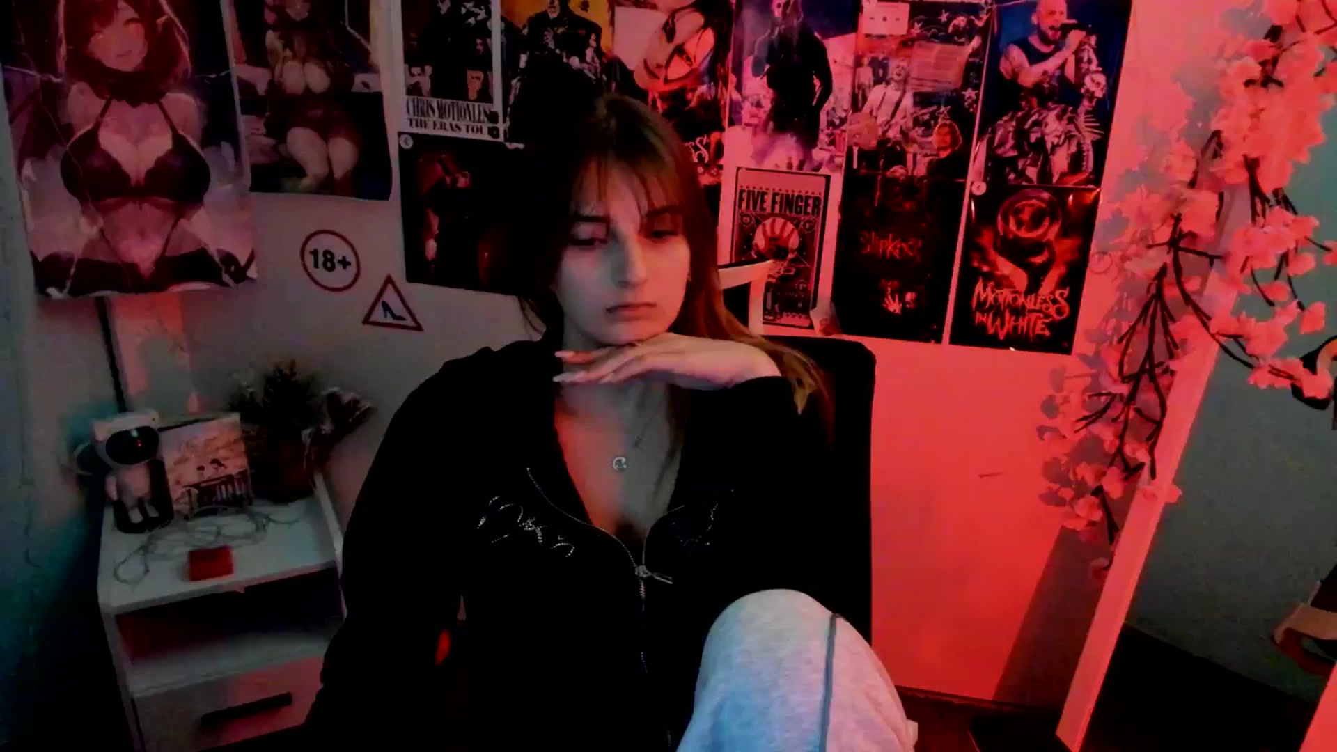 Gallery image thumbnail from Lisa_Star_'s myfreecams stream on, 11/14/2025, 20:14 image 8 of 20