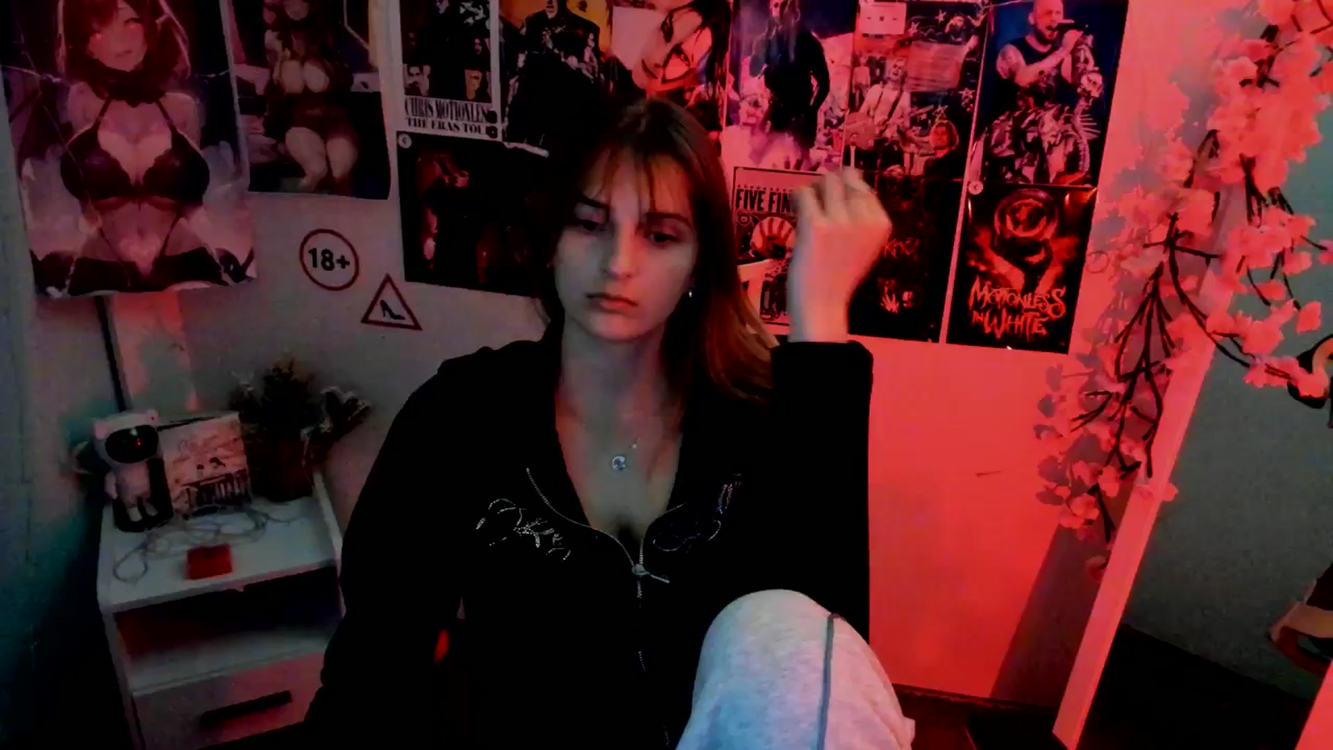 Gallery image thumbnail from Lisa_Star_'s myfreecams stream on, 11/14/2025, 20:14 image 9 of 20