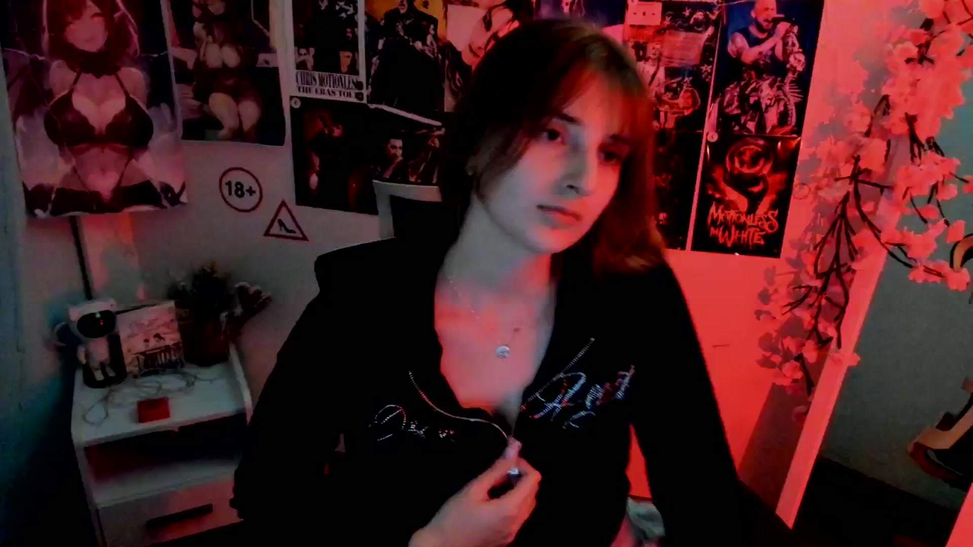 Gallery image thumbnail from Lisa_Star_'s myfreecams stream on, 11/14/2025, 20:14 image 14 of 20