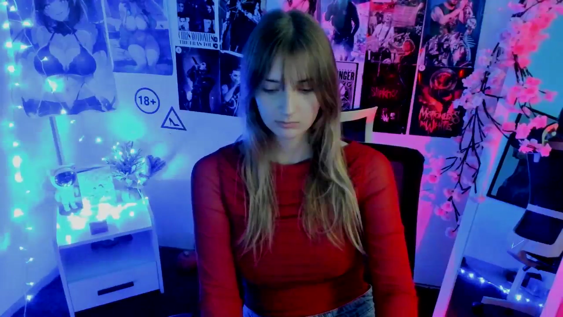 Gallery image thumbnail from Lisa_Star_'s myfreecams stream on, 11/18/2025, 09:17 image 16 of 20