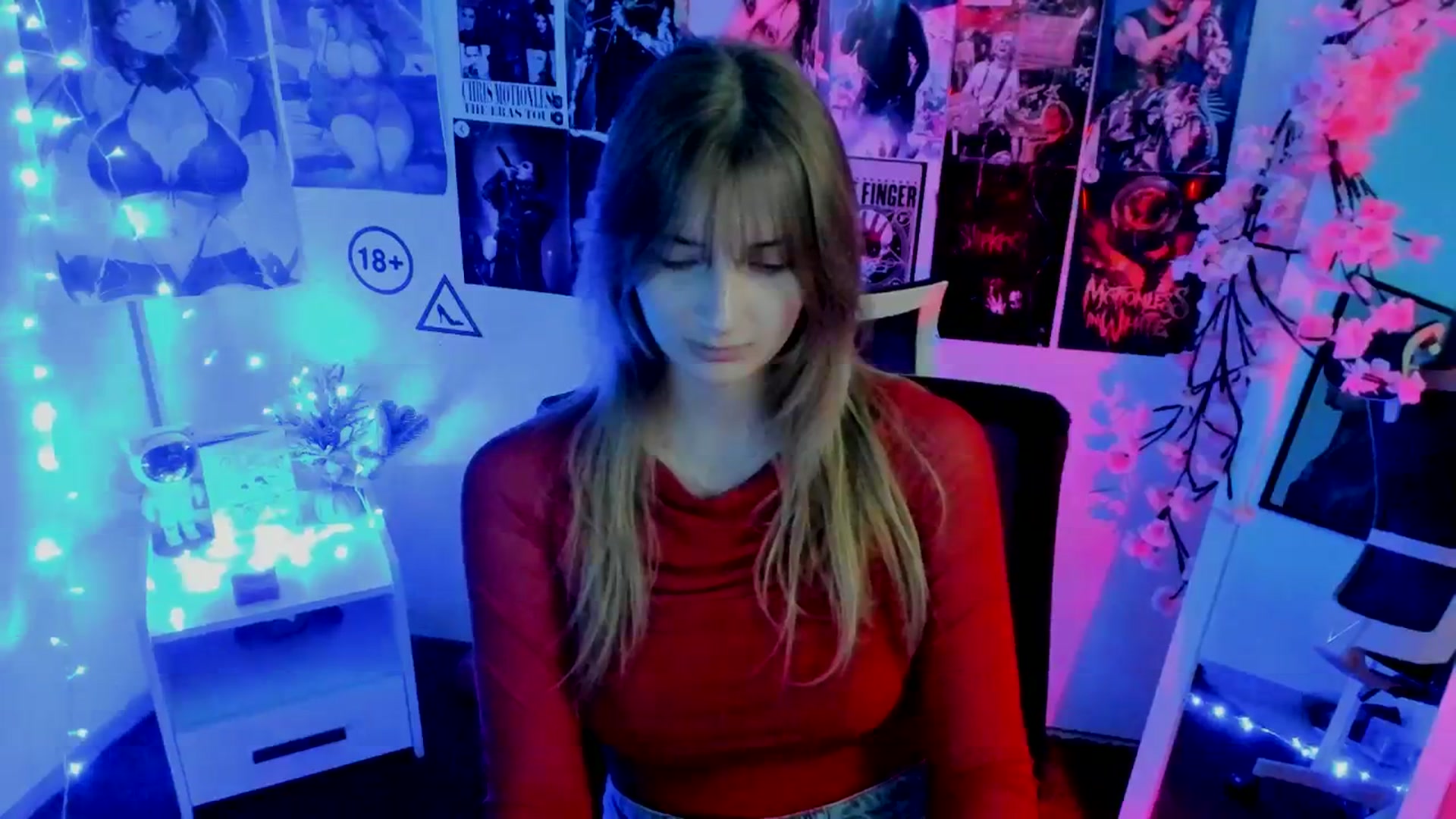 Gallery image thumbnail from Lisa_Star_'s myfreecams stream on, 11/18/2025, 09:17 image 7 of 20