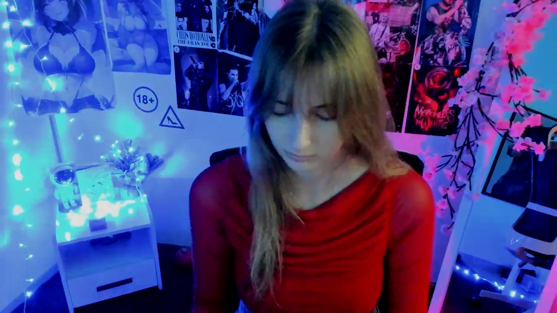 Gallery image thumbnail from Lisa_Star_'s myfreecams stream on, 11/18/2025, 09:17 image 3 of 20