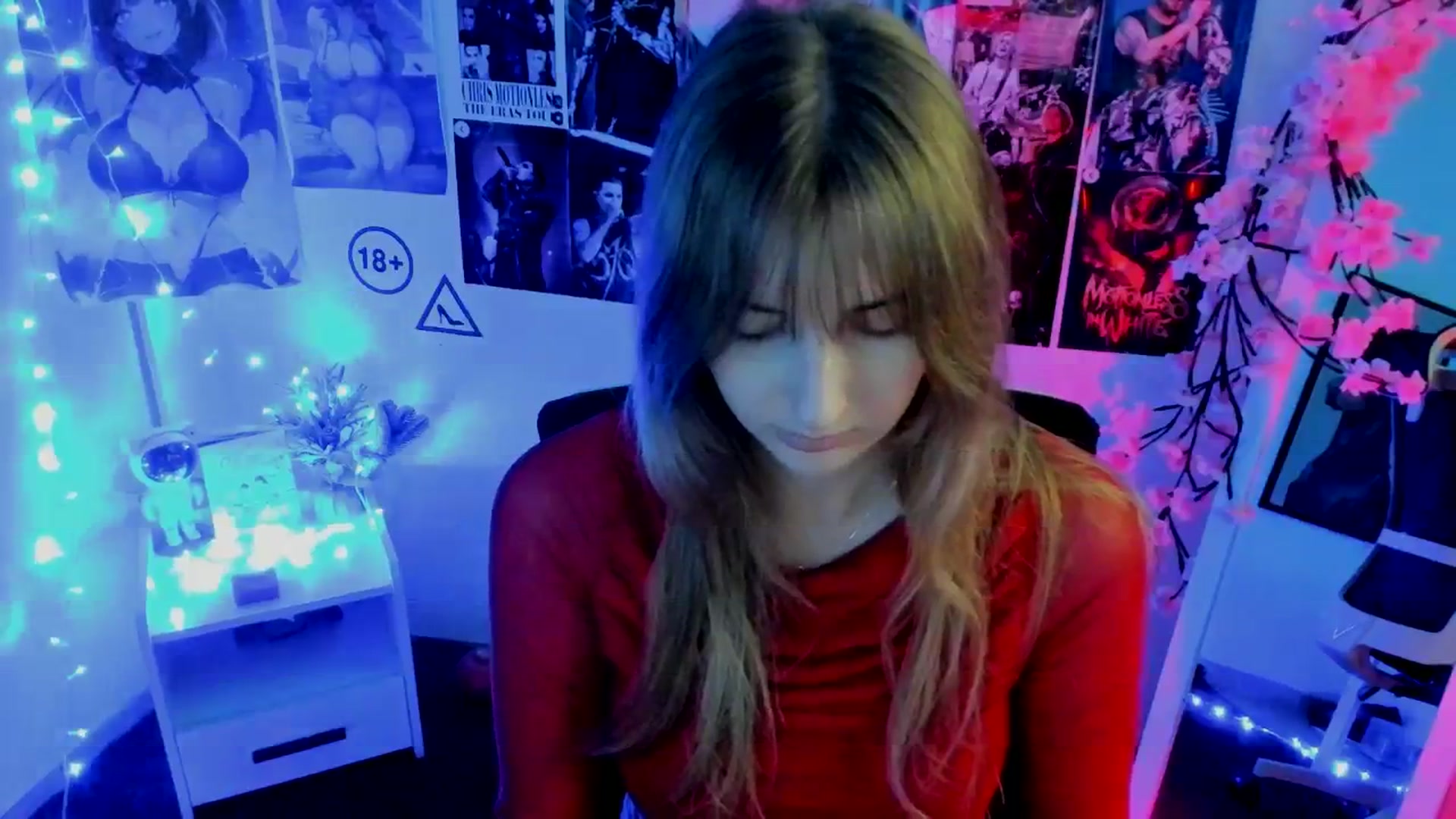Gallery image thumbnail from Lisa_Star_'s myfreecams stream on, 11/18/2025, 09:17 image 5 of 20