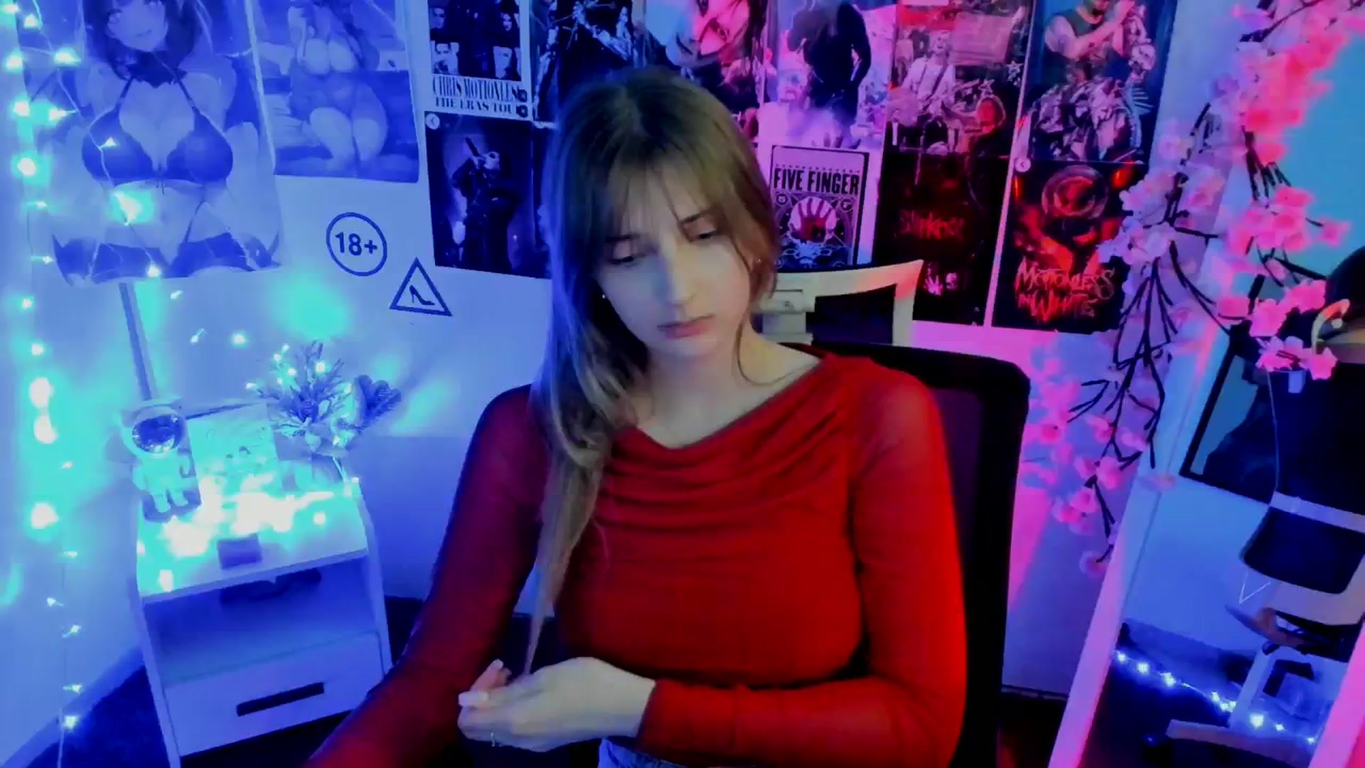 Gallery image thumbnail from Lisa_Star_'s myfreecams stream on, 11/18/2025, 11:51 image 10 of 20