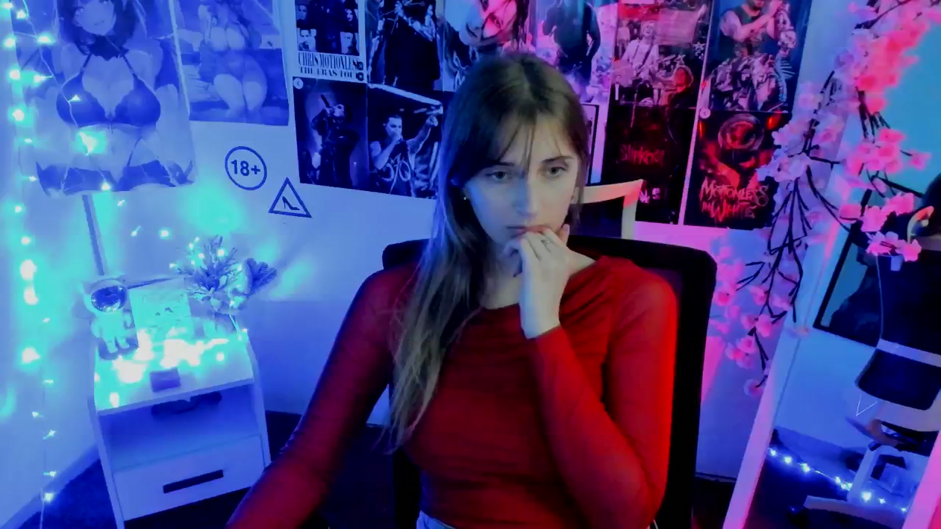 Gallery image thumbnail from Lisa_Star_'s myfreecams stream on, 11/18/2025, 11:51 image 12 of 20