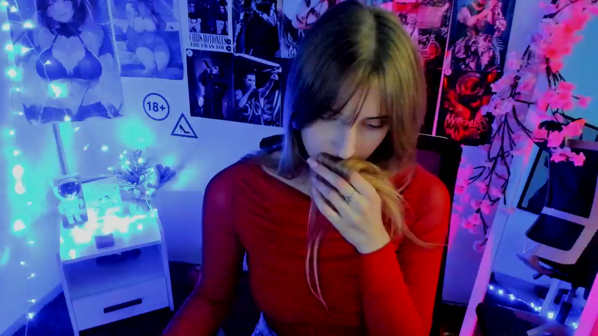 Gallery image thumbnail from Lisa_Star_'s myfreecams stream on, 11/18/2025, 11:51 image 17 of 20