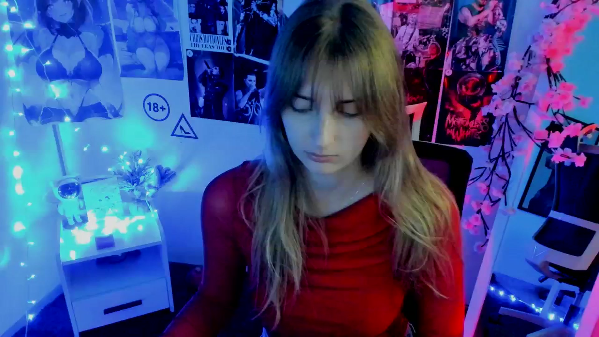 Gallery image thumbnail from Lisa_Star_'s myfreecams stream on, 11/18/2025, 12:25 image 7 of 20