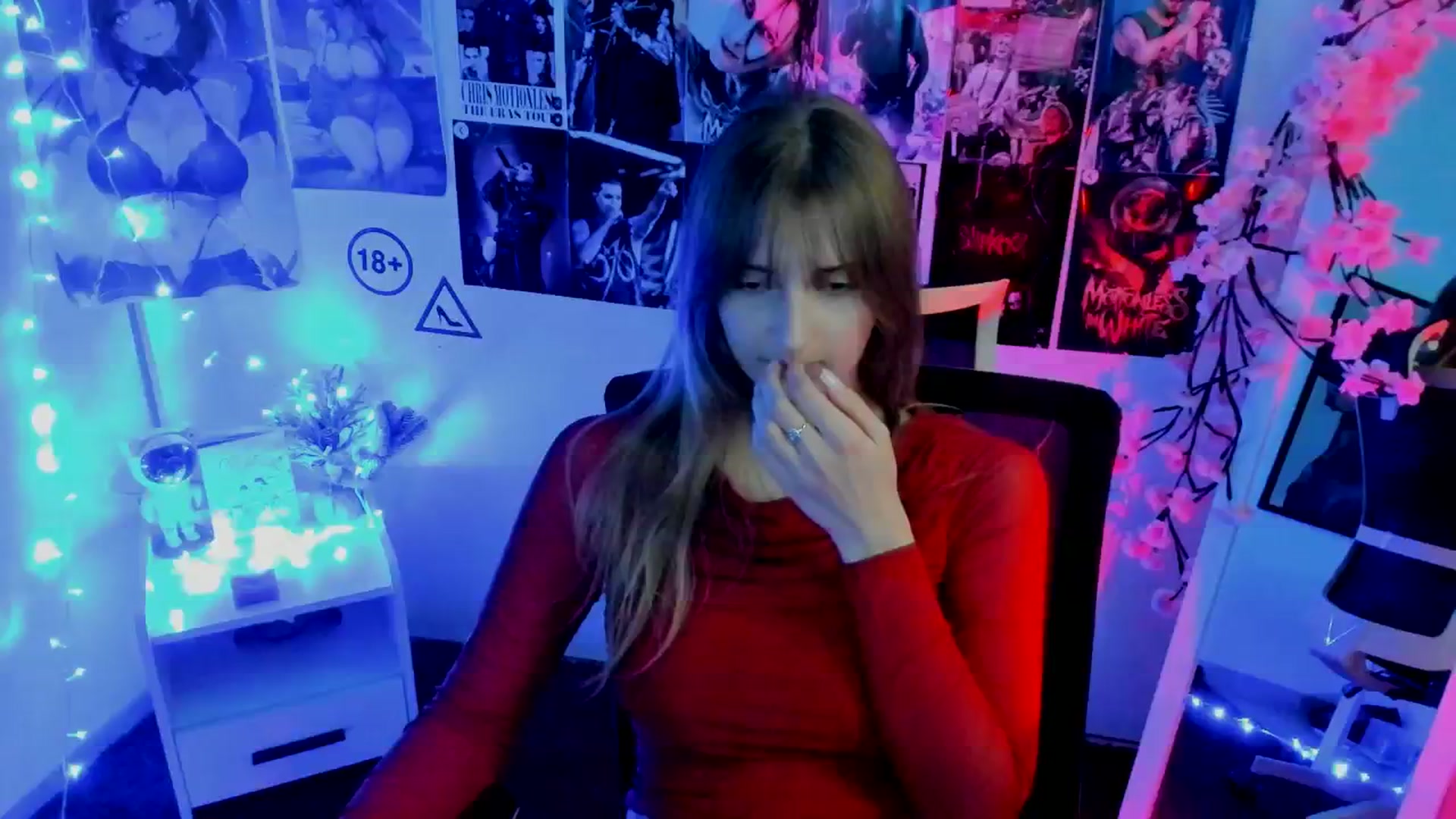 Gallery image thumbnail from Lisa_Star_'s myfreecams stream on, 11/18/2025, 12:25 image 12 of 20