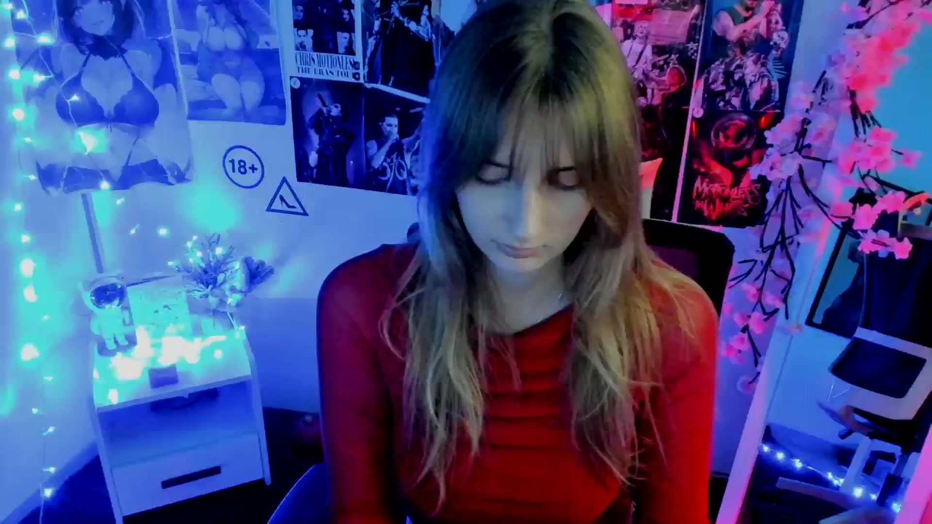 Gallery image thumbnail from Lisa_Star_'s myfreecams stream on, 11/18/2025, 12:25 image 8 of 20