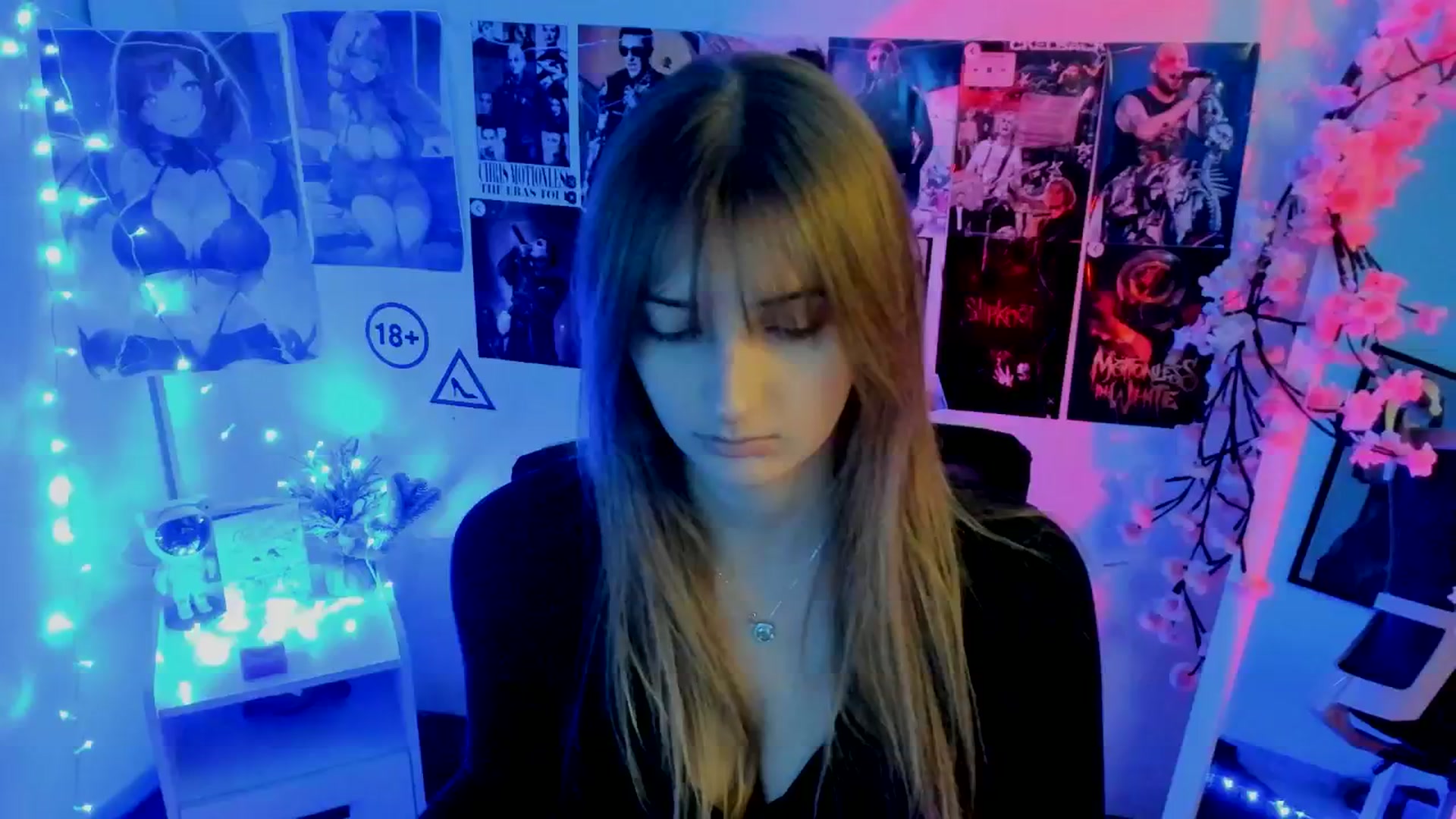 Gallery image thumbnail from Lisa_Star_'s myfreecams stream on, 11/19/2025, 13:53 image 11 of 20