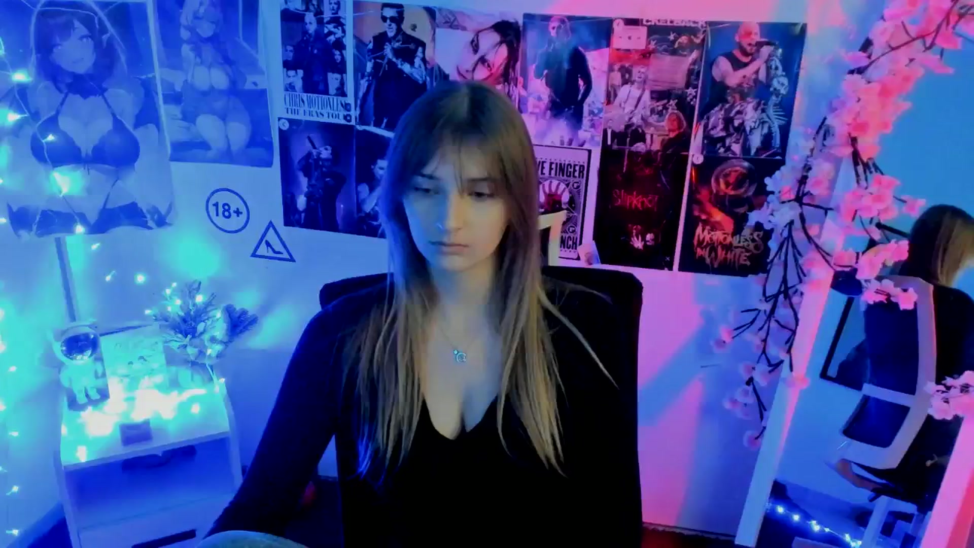 Gallery image thumbnail from Lisa_Star_'s myfreecams stream on, 11/19/2025, 13:53 image 4 of 20