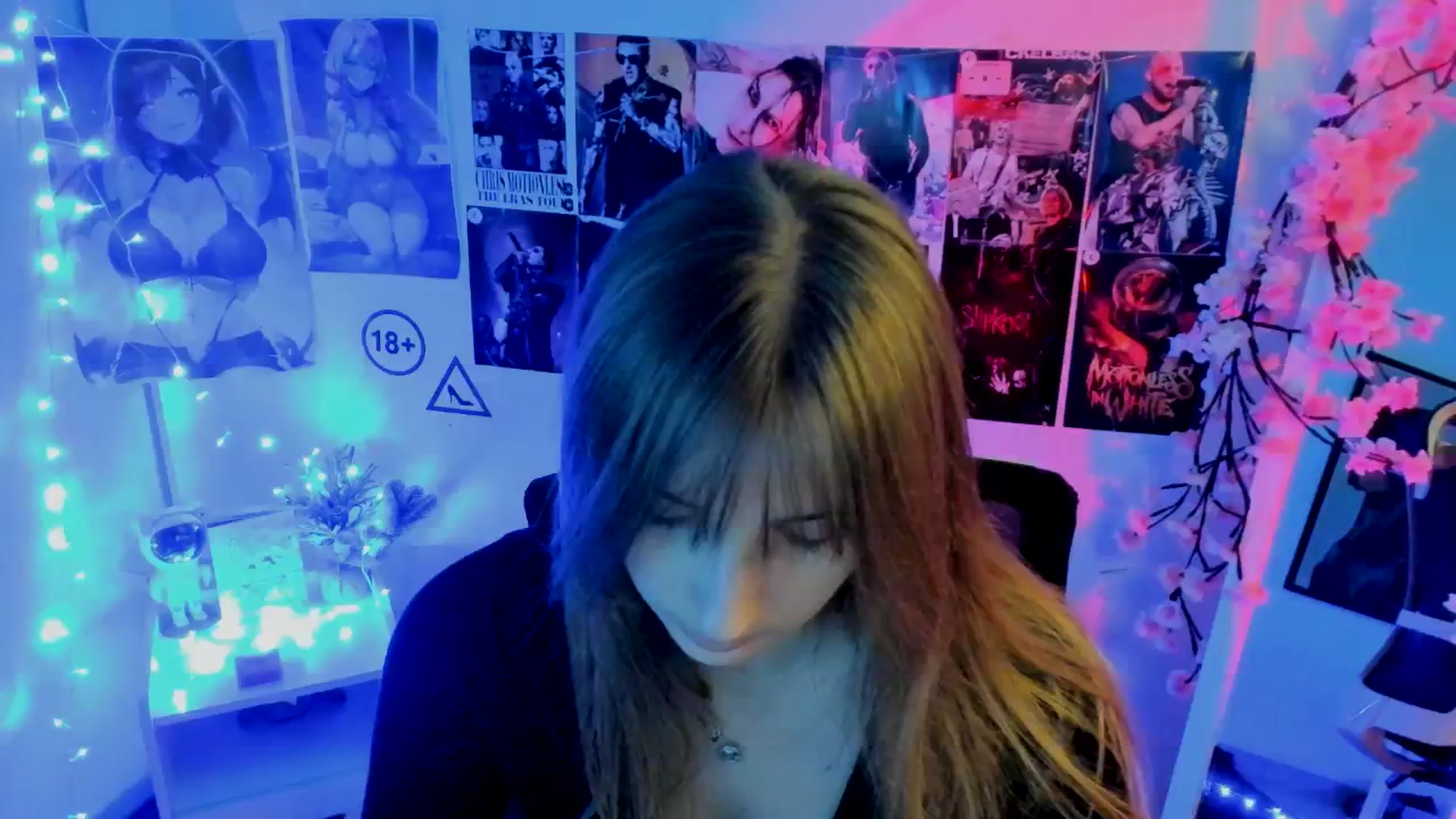 Gallery image thumbnail from Lisa_Star_'s myfreecams stream on, 11/19/2025, 13:53 image 19 of 20