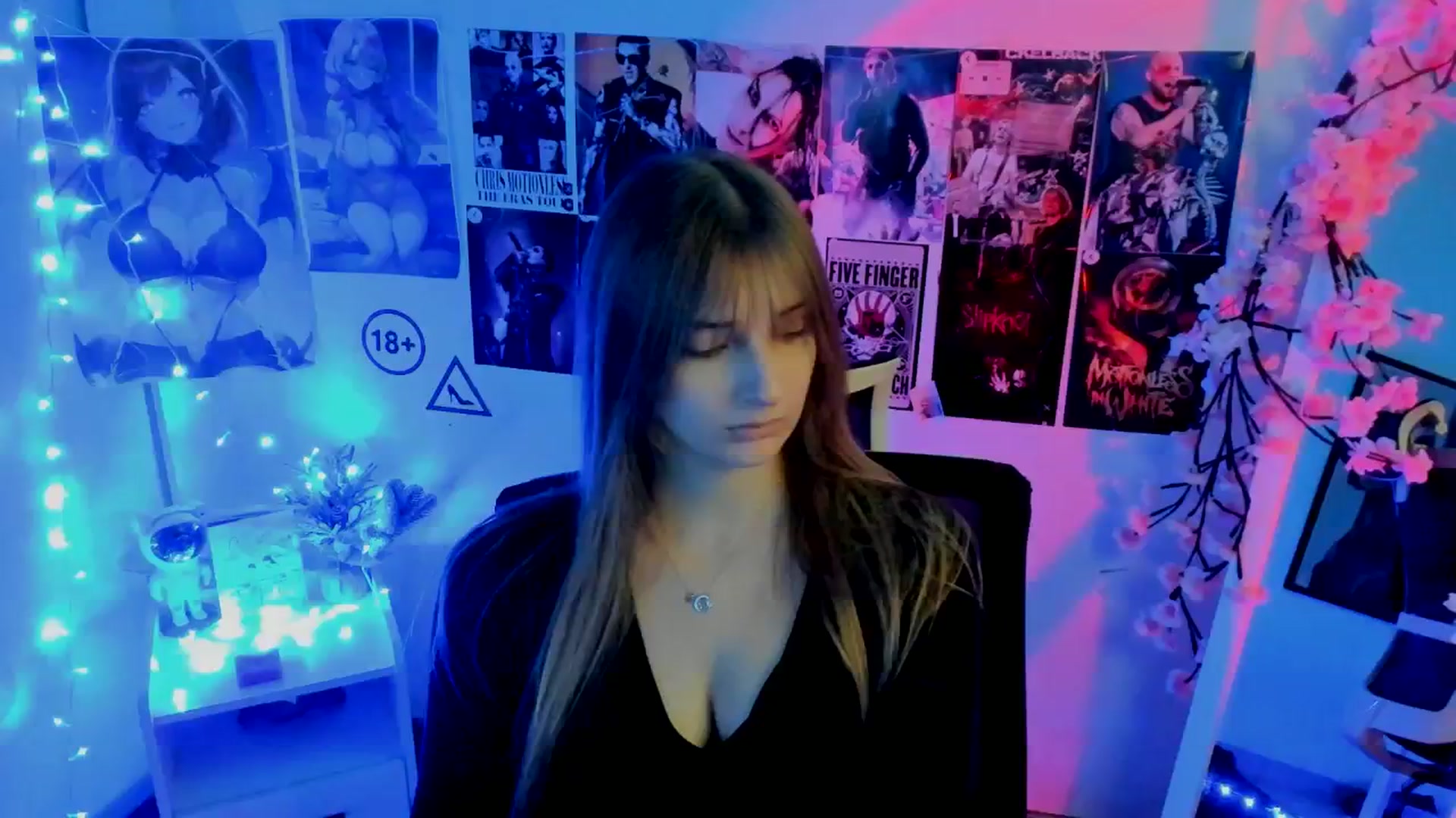 Gallery image thumbnail from Lisa_Star_'s myfreecams stream on, 11/19/2025, 13:53 image 18 of 20