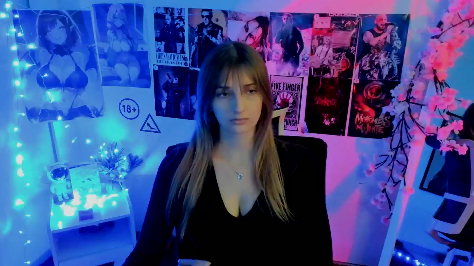 Gallery image thumbnail from Lisa_Star_'s myfreecams stream on, 11/19/2025, 13:53 image 13 of 20