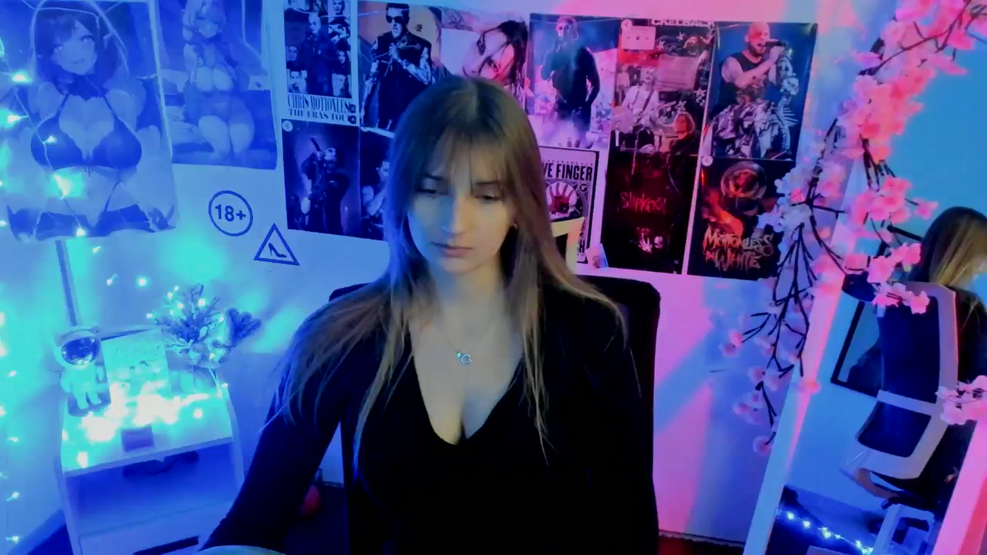 Gallery image thumbnail from Lisa_Star_'s myfreecams stream on, 11/19/2025, 13:53 image 7 of 20