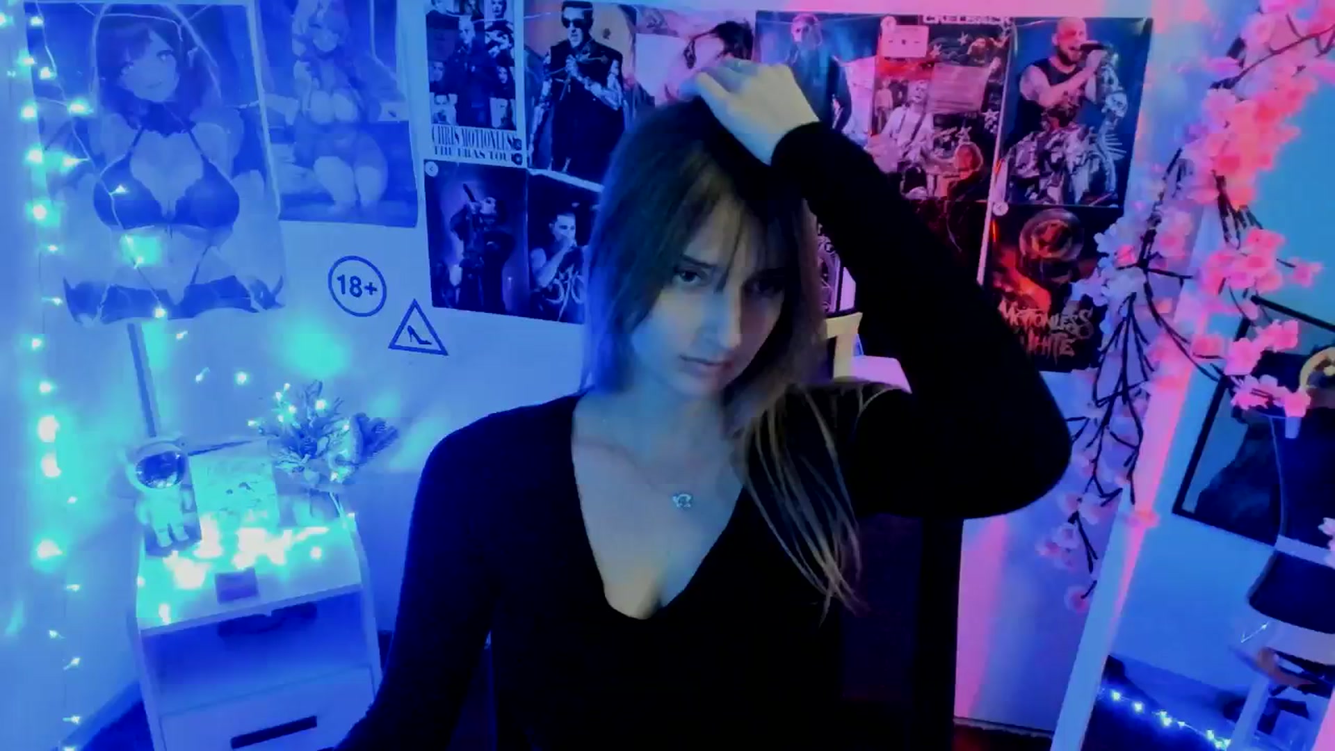 Gallery image thumbnail from Lisa_Star_'s myfreecams stream on, 11/19/2025, 14:21 image 4 of 20
