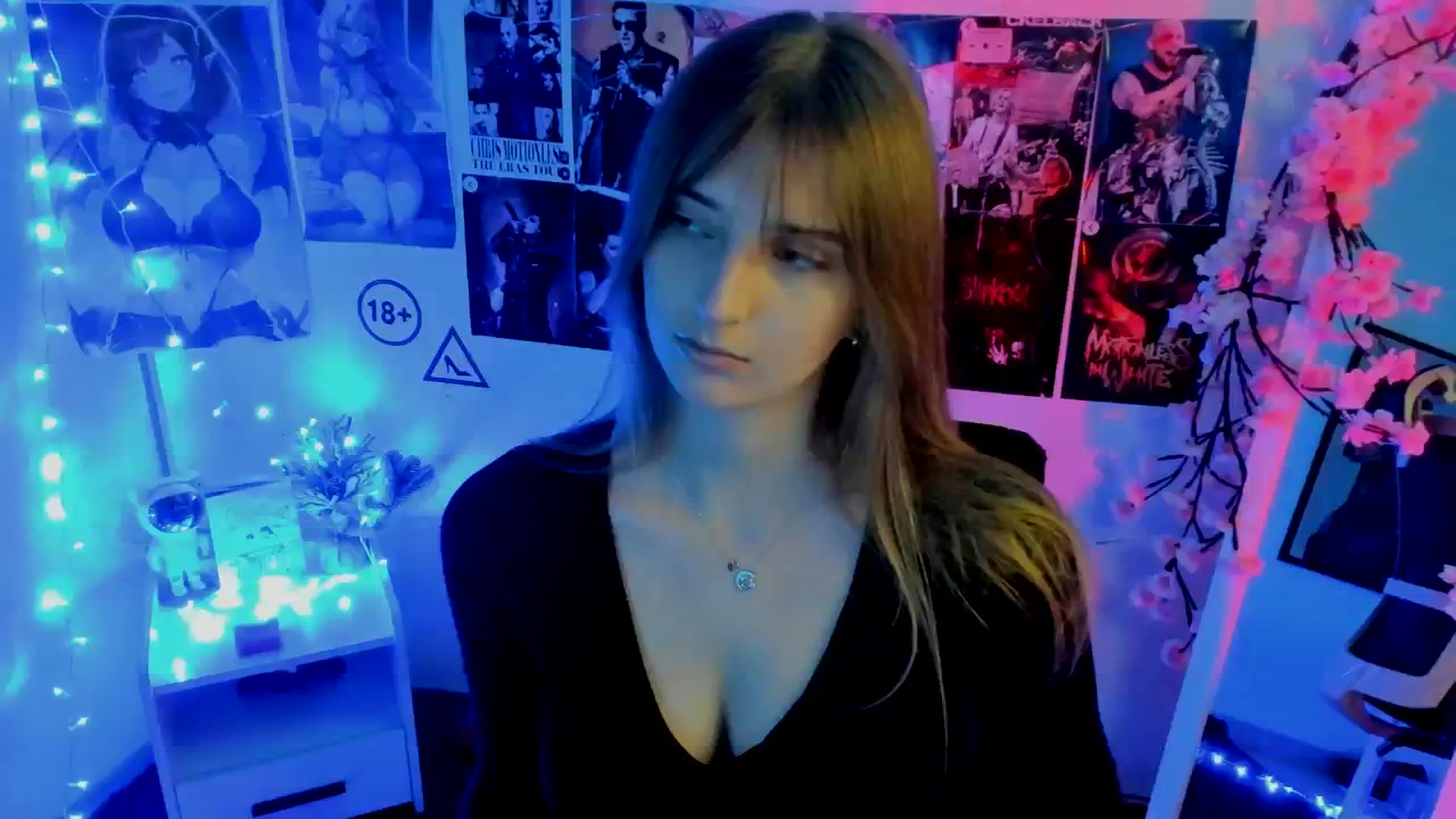 Gallery image thumbnail from Lisa_Star_'s myfreecams stream on, 11/19/2025, 14:21 image 17 of 20