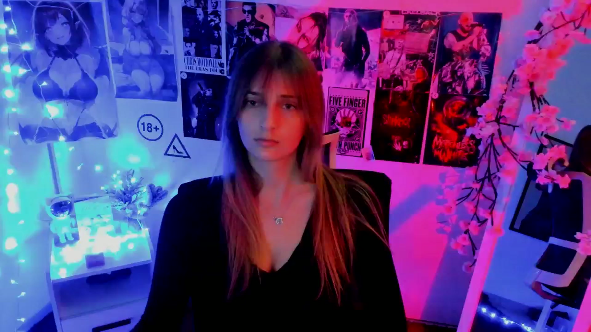 Gallery image thumbnail from Lisa_Star_'s myfreecams stream on, 11/19/2025, 15:56 image 4 of 20