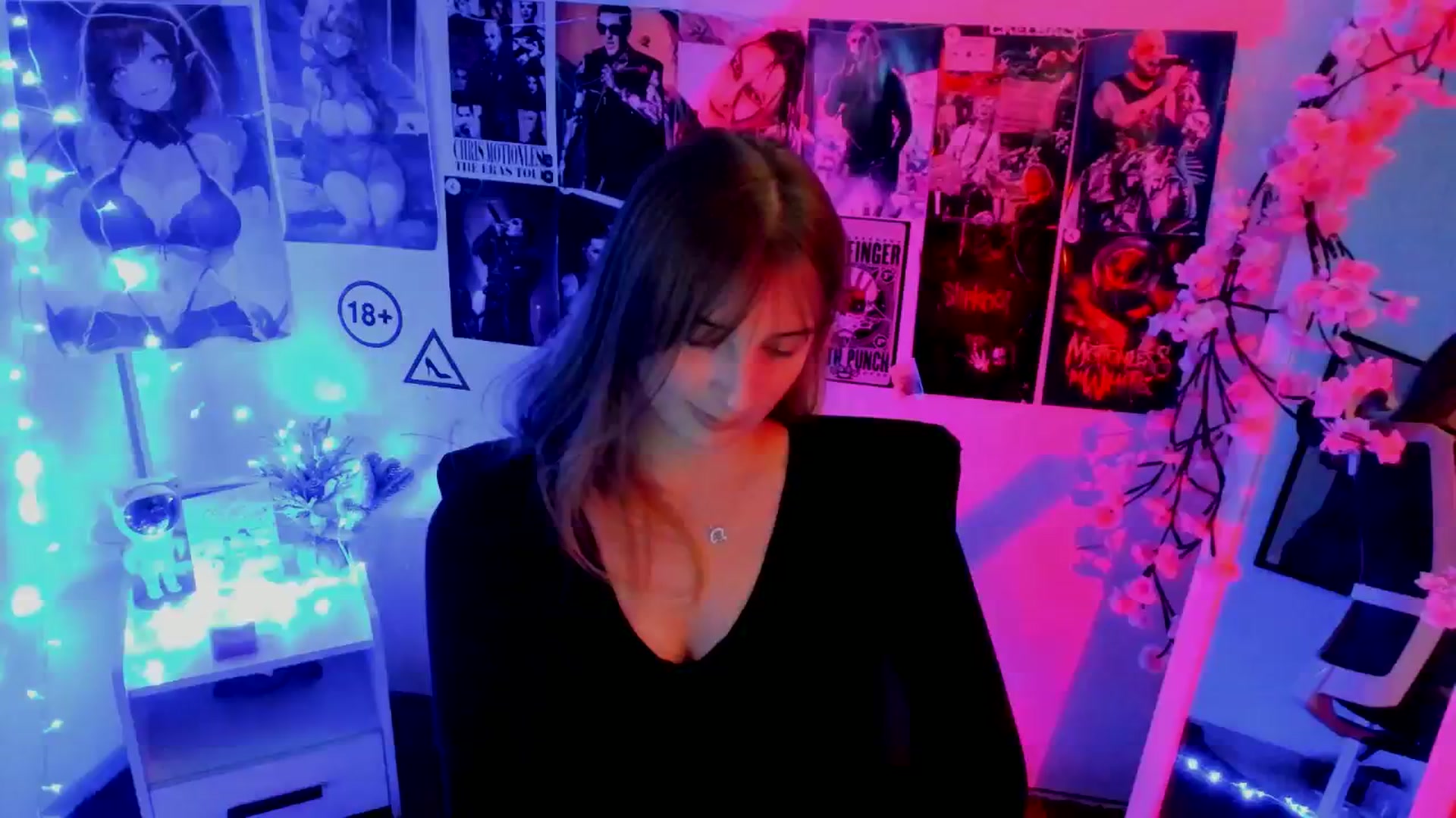 Gallery image thumbnail from Lisa_Star_'s myfreecams stream on, 11/19/2025, 15:56 image 7 of 20
