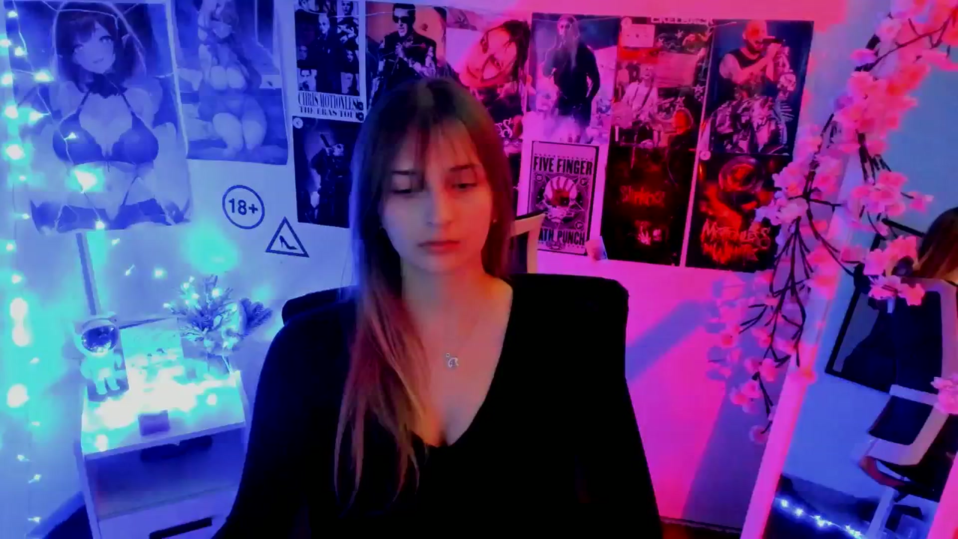 Gallery image thumbnail from Lisa_Star_'s myfreecams stream on, 11/19/2025, 15:56 image 11 of 20
