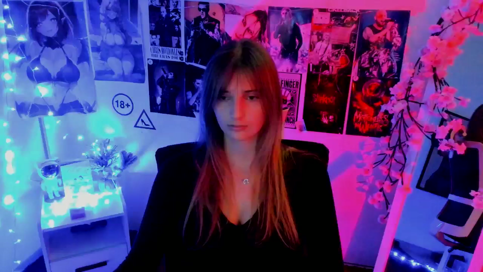 Gallery image thumbnail from Lisa_Star_'s myfreecams stream on, 11/19/2025, 15:56 image 15 of 20