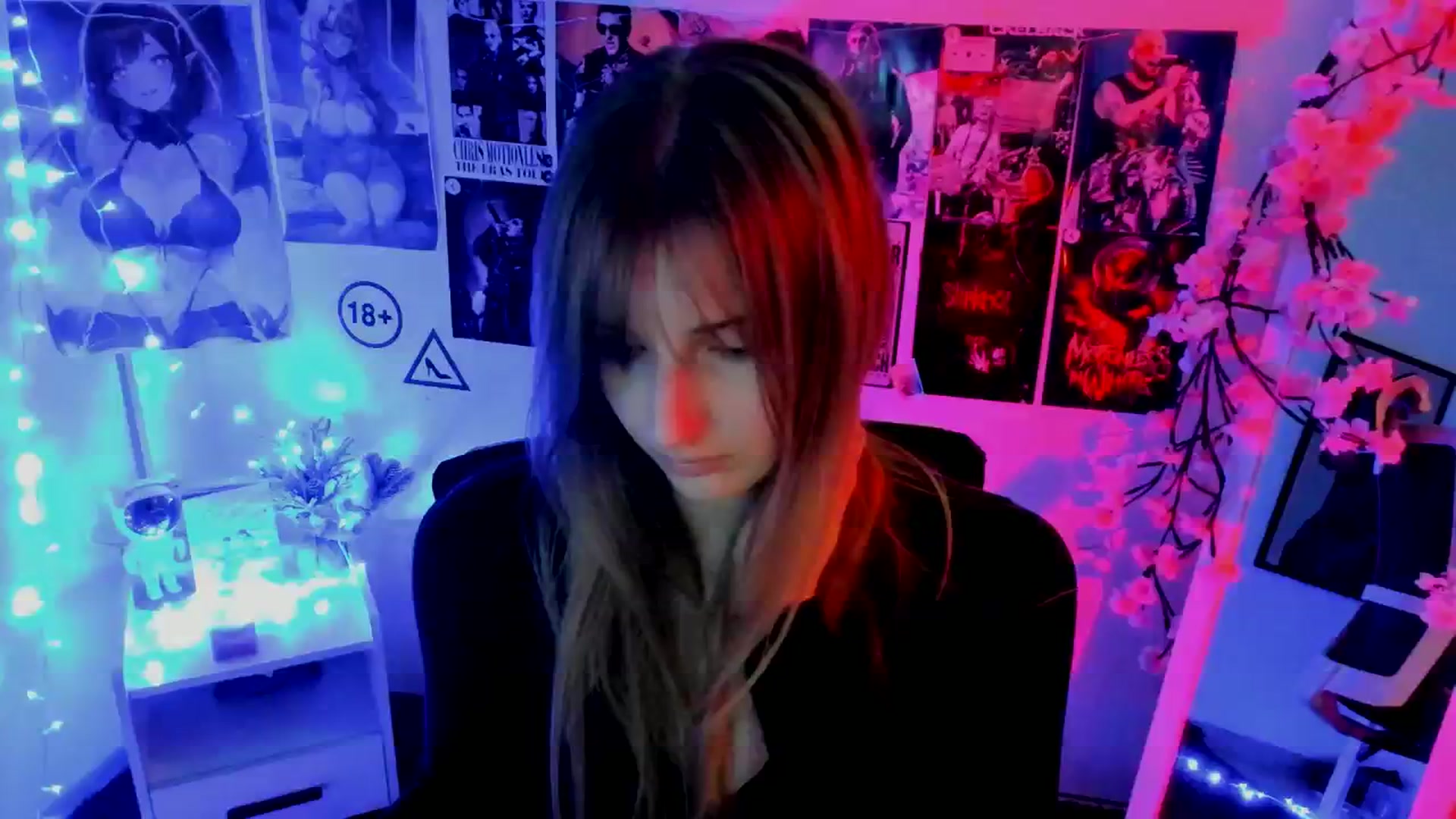 Gallery image thumbnail from Lisa_Star_'s myfreecams stream on, 11/19/2025, 15:56 image 9 of 20