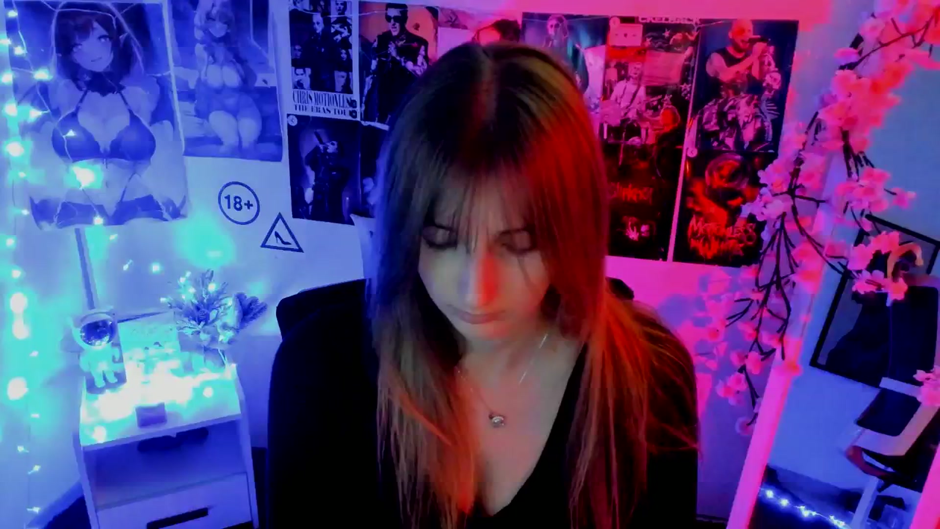 Gallery image thumbnail from Lisa_Star_'s myfreecams stream on, 11/19/2025, 15:56 image 3 of 20