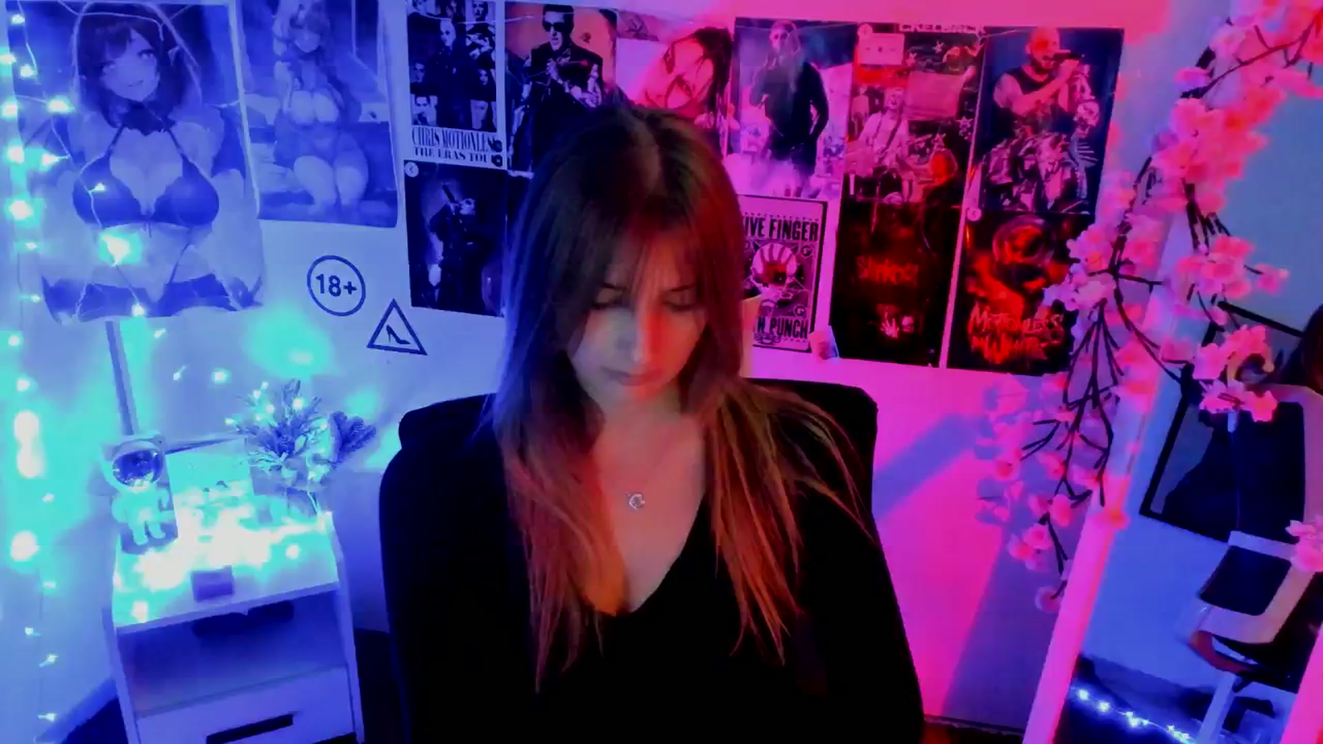 Gallery image thumbnail from Lisa_Star_'s myfreecams stream on, 11/19/2025, 15:56 image 5 of 20
