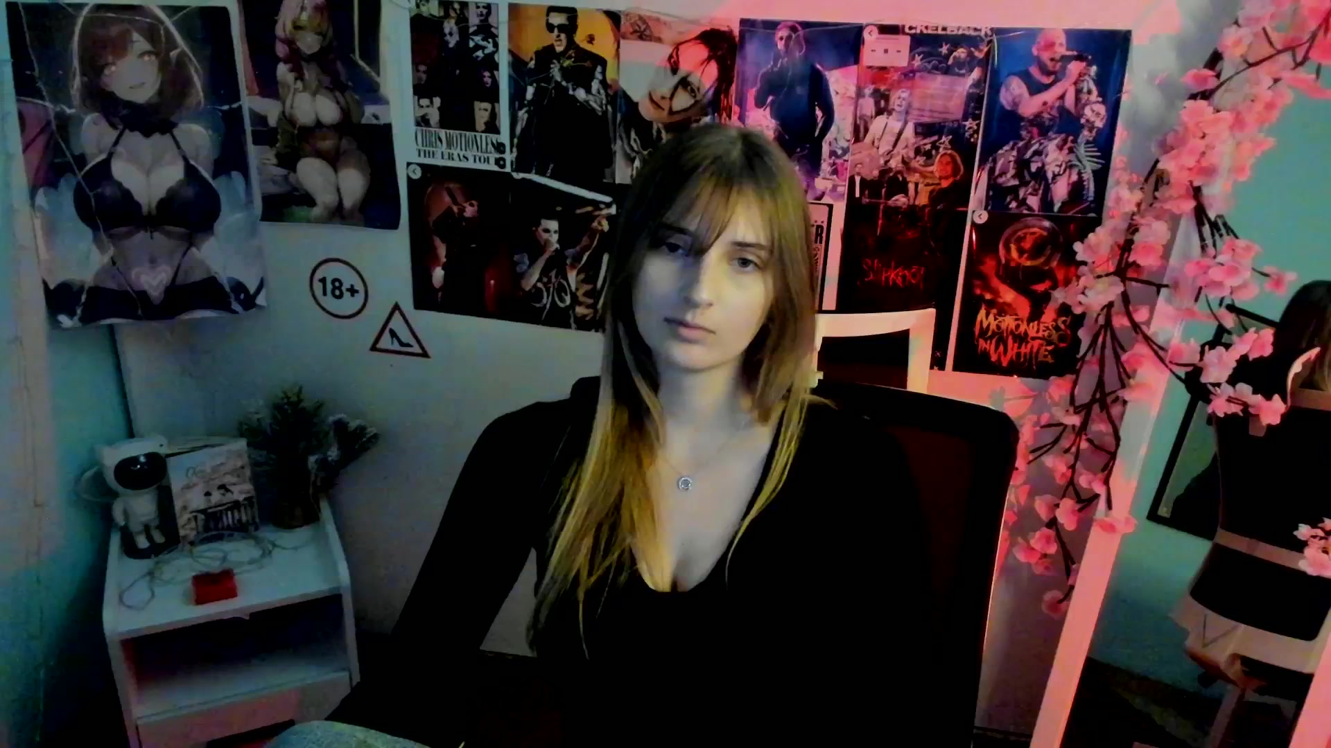Gallery image thumbnail from Lisa_Star_'s myfreecams stream on, 11/19/2025, 18:16 image 20 of 20