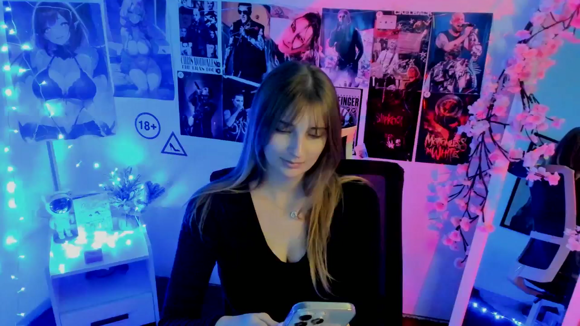 Gallery image thumbnail from Lisa_Star_'s myfreecams stream on, 11/19/2025, 18:16 image 11 of 20