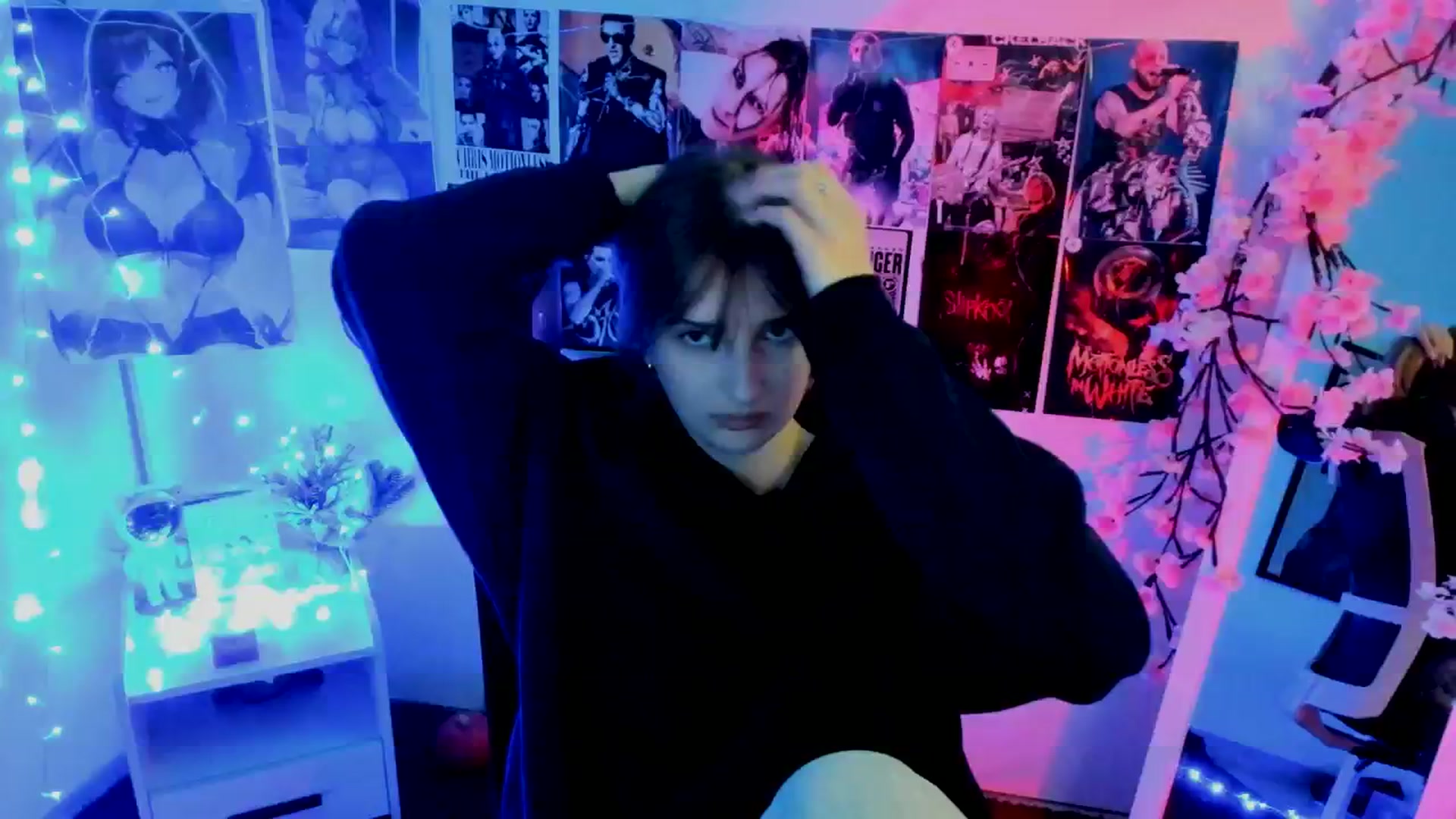 Gallery image thumbnail from Lisa_Star_'s myfreecams stream on, 11/20/2025, 09:19 image 6 of 20