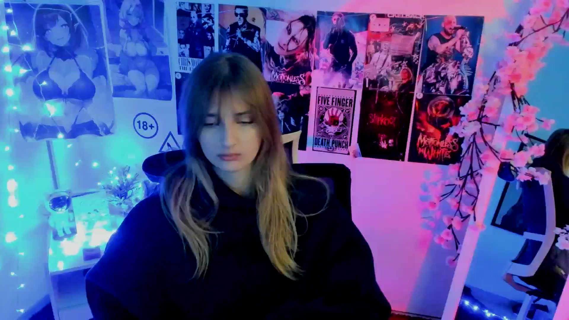 Gallery image thumbnail from Lisa_Star_'s myfreecams stream on, 11/20/2025, 09:19 image 8 of 20