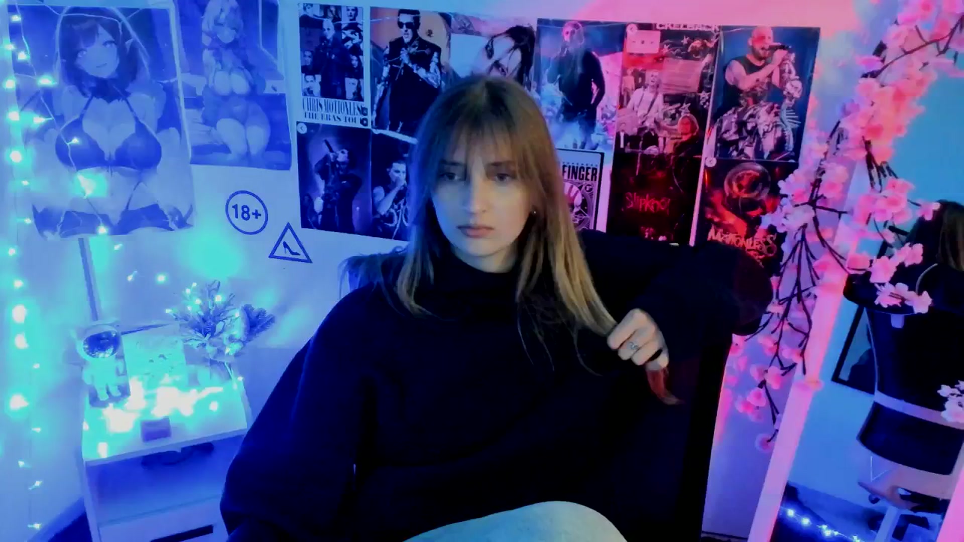 Gallery image thumbnail from Lisa_Star_'s myfreecams stream on, 11/20/2025, 09:19 image 19 of 20