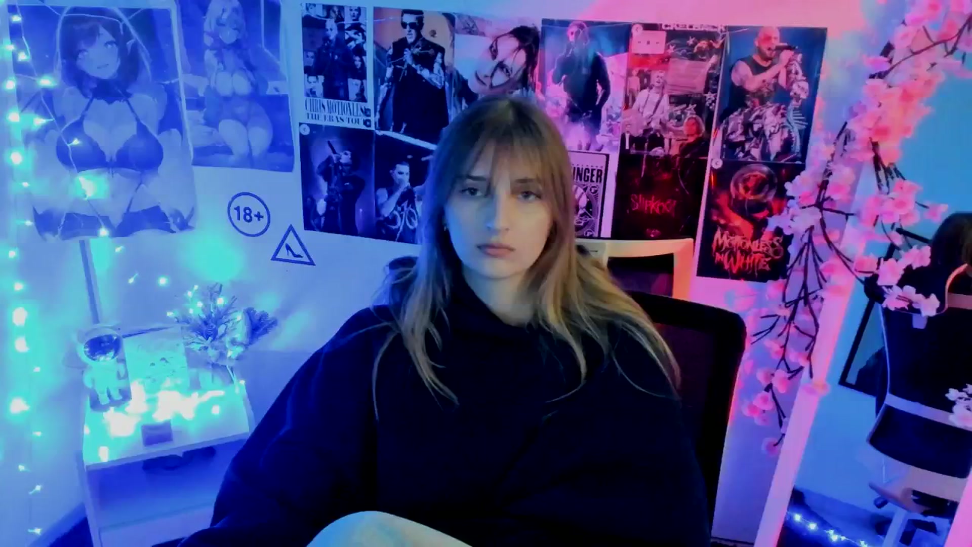 Gallery image thumbnail from Lisa_Star_'s myfreecams stream on, 11/20/2025, 09:19 image 18 of 20