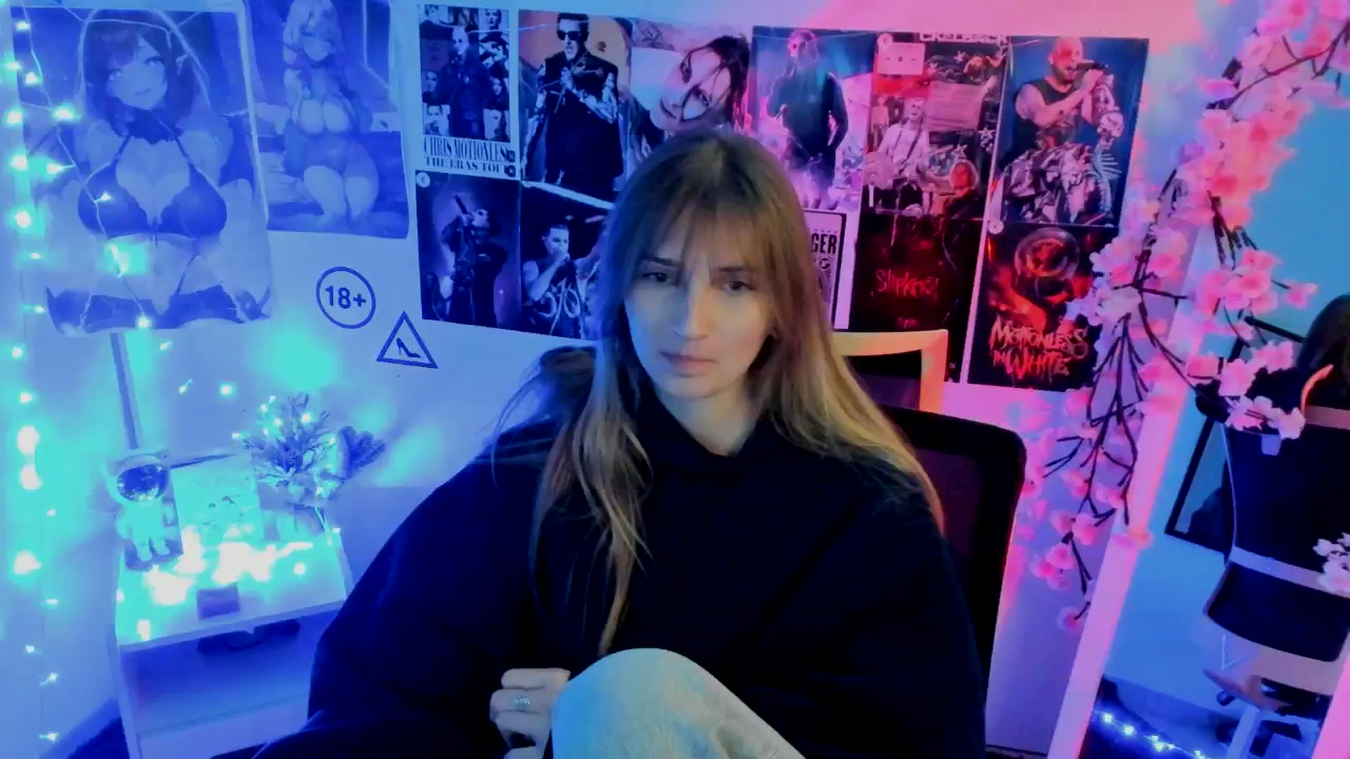 Gallery image thumbnail from Lisa_Star_'s myfreecams stream on, 11/20/2025, 09:19 image 15 of 20
