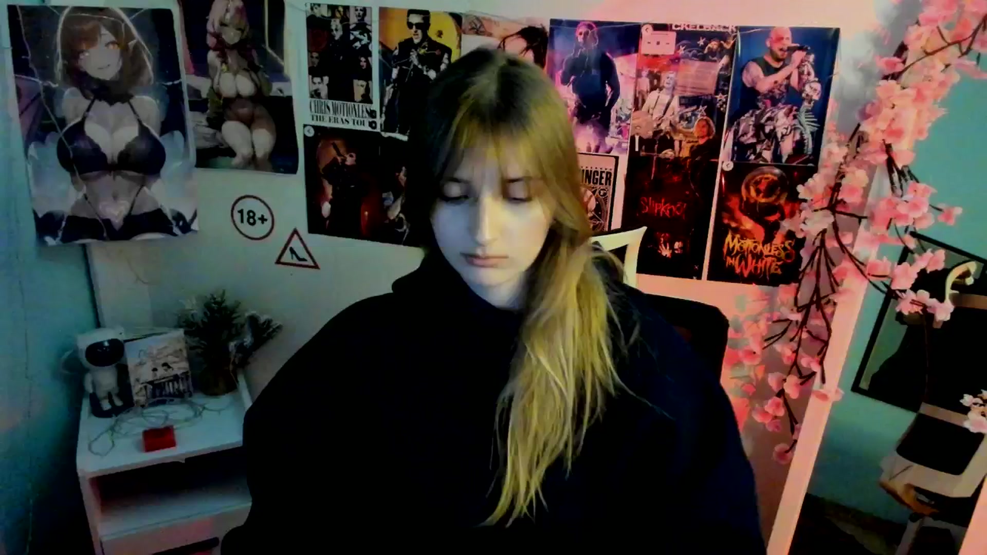 Gallery image thumbnail from Lisa_Star_'s myfreecams stream on, 11/20/2025, 09:40 image 4 of 20