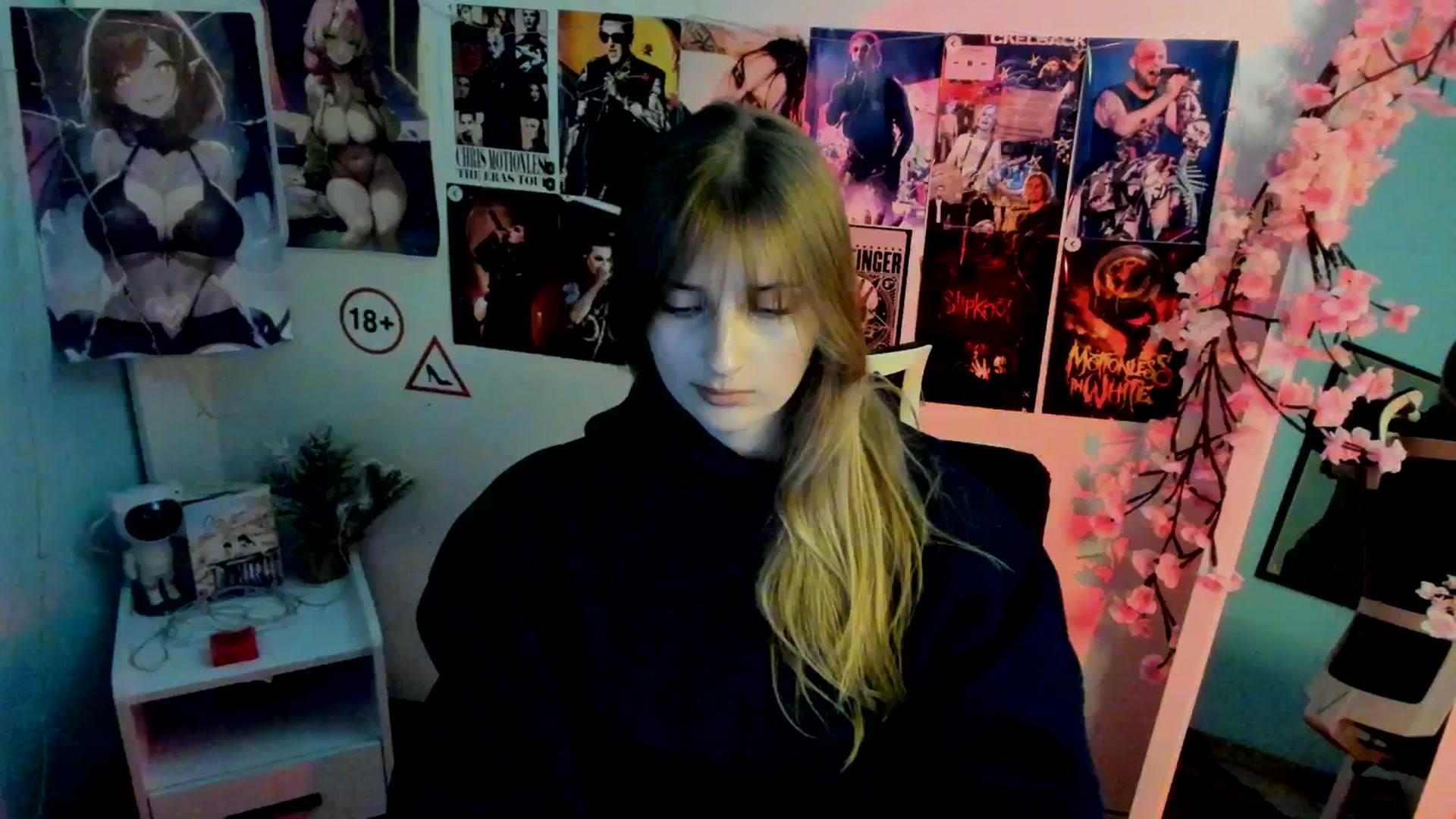 Gallery image thumbnail from Lisa_Star_'s myfreecams stream on, 11/20/2025, 09:40 image 1 of 20