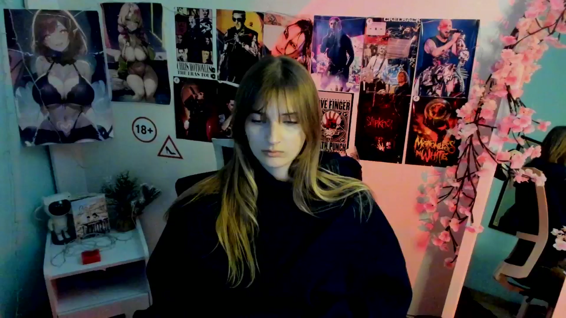 Gallery image thumbnail from Lisa_Star_'s myfreecams stream on, 11/20/2025, 12:12 image 3 of 20