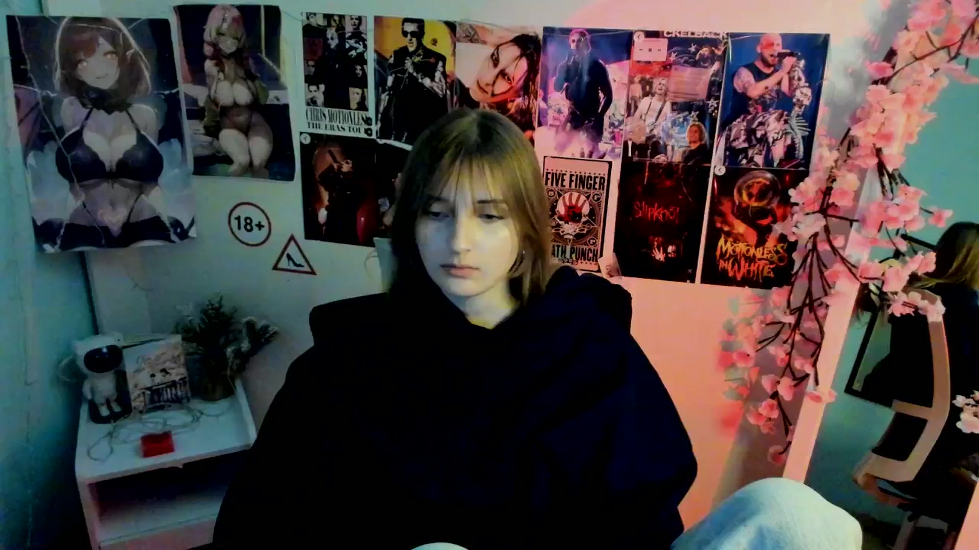 Gallery image thumbnail from Lisa_Star_'s myfreecams stream on, 11/20/2025, 12:12 image 6 of 20