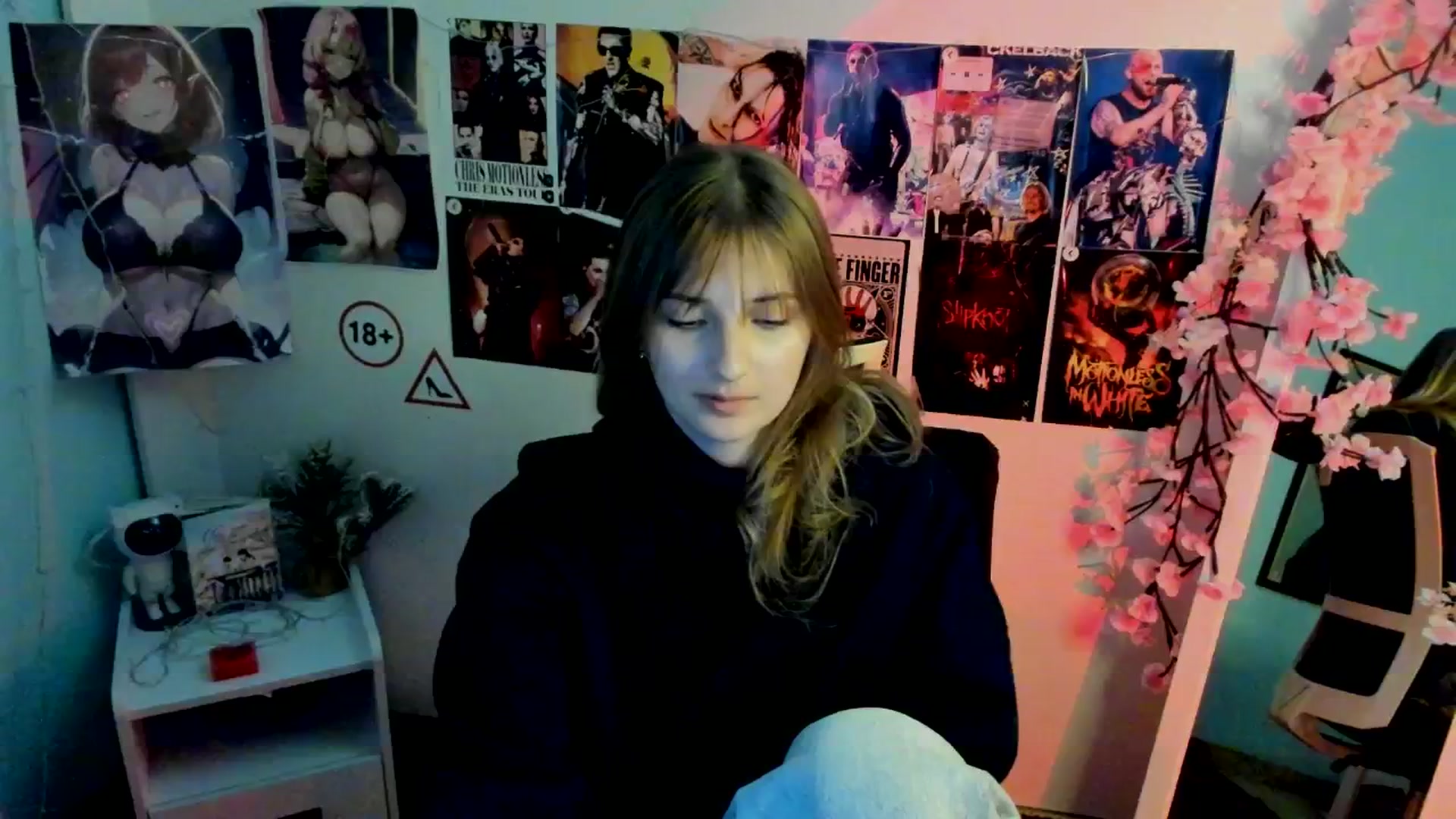 Gallery image thumbnail from Lisa_Star_'s myfreecams stream on, 11/20/2025, 12:12 image 13 of 20