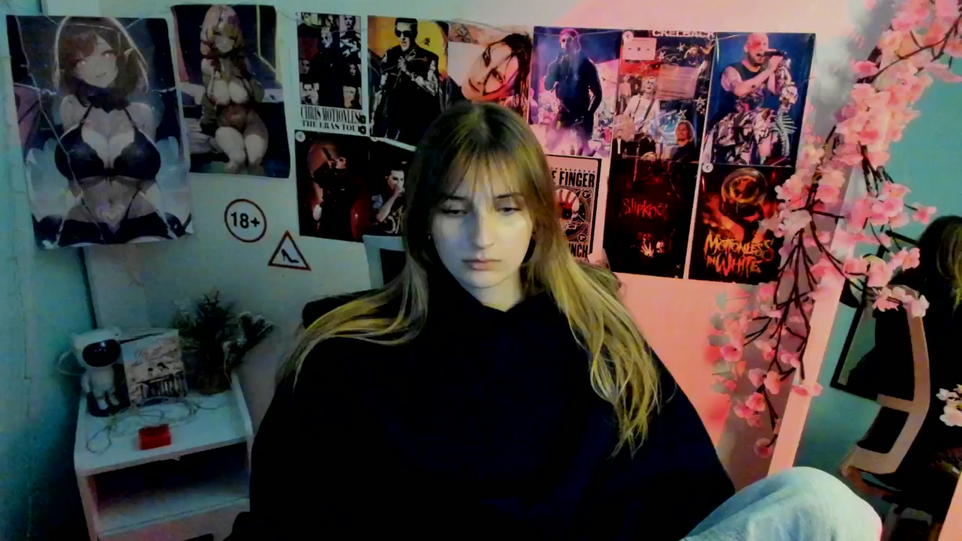 Gallery image thumbnail from Lisa_Star_'s myfreecams stream on, 11/20/2025, 12:12 image 4 of 20